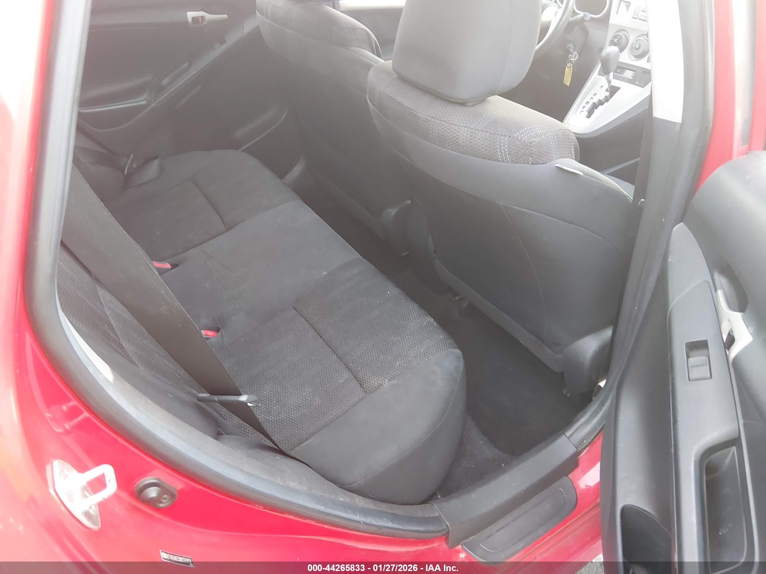 TOYOTA MATRIX image 8