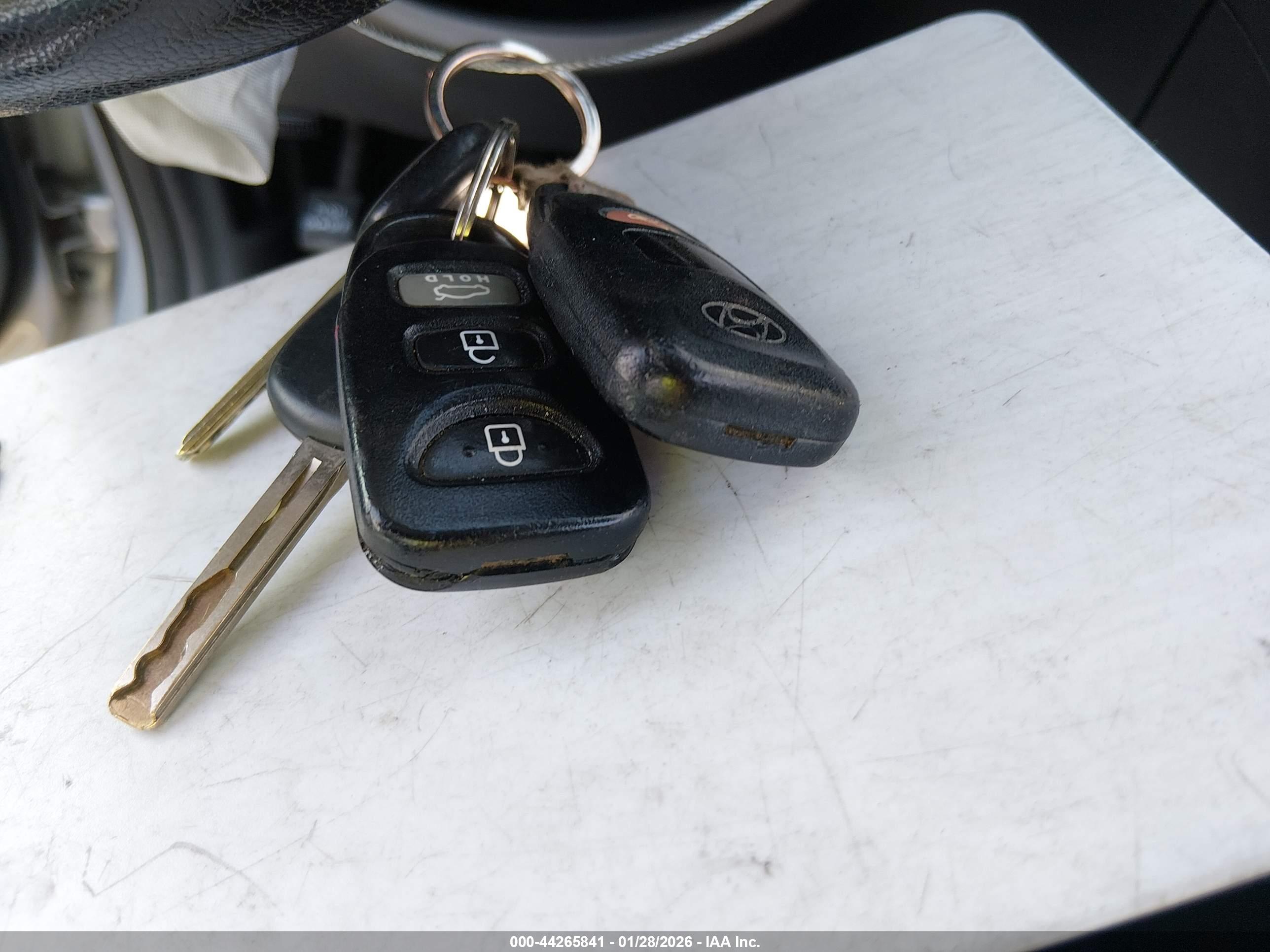 HYUNDAI SONATA image 11