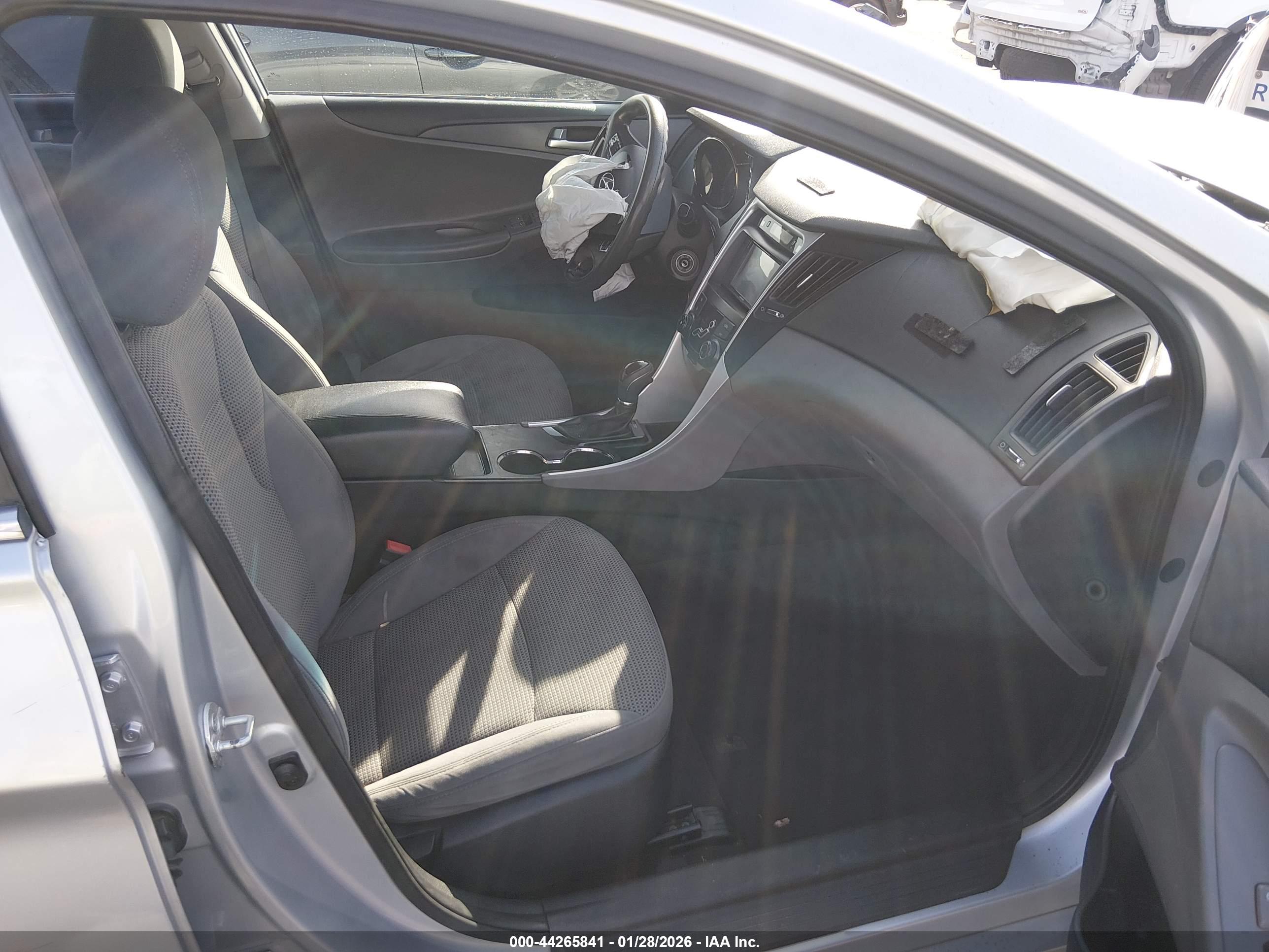 HYUNDAI SONATA image 5