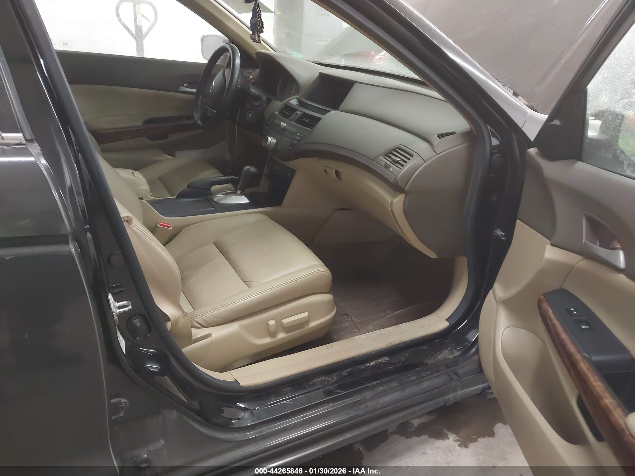 HONDA ACCORD image 5