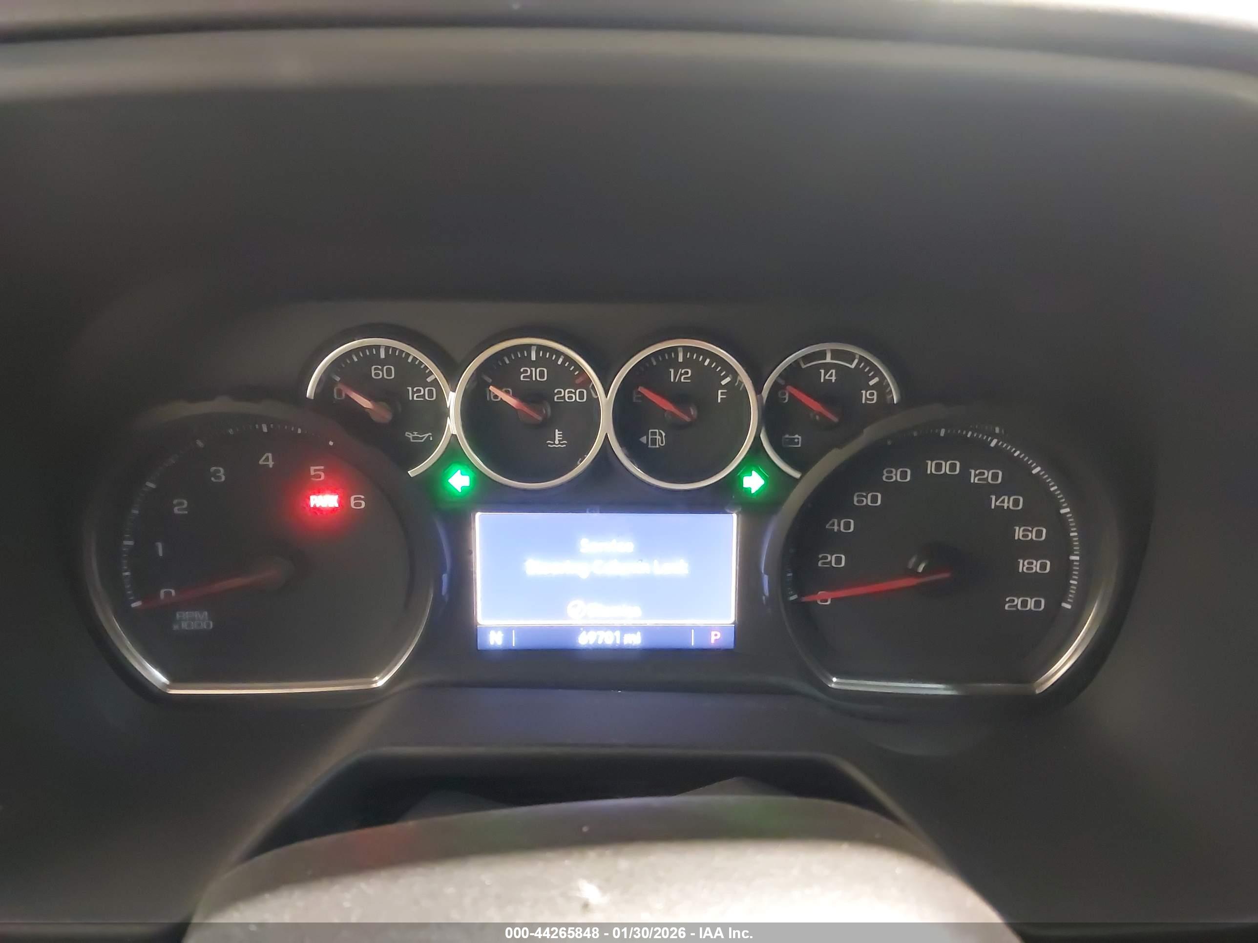 CHEVROLET SUBURBAN image 7