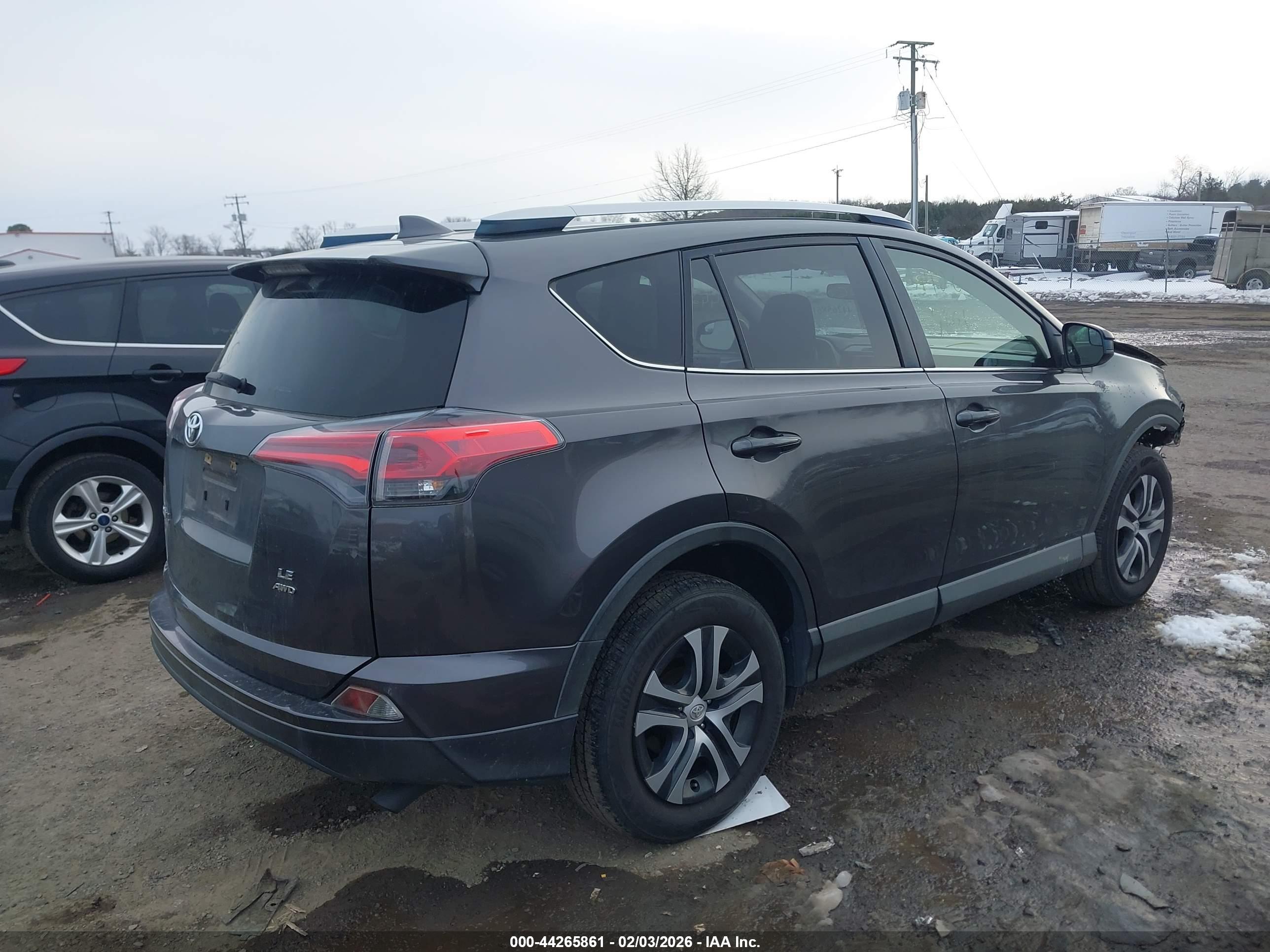 TOYOTA RAV4 image 4