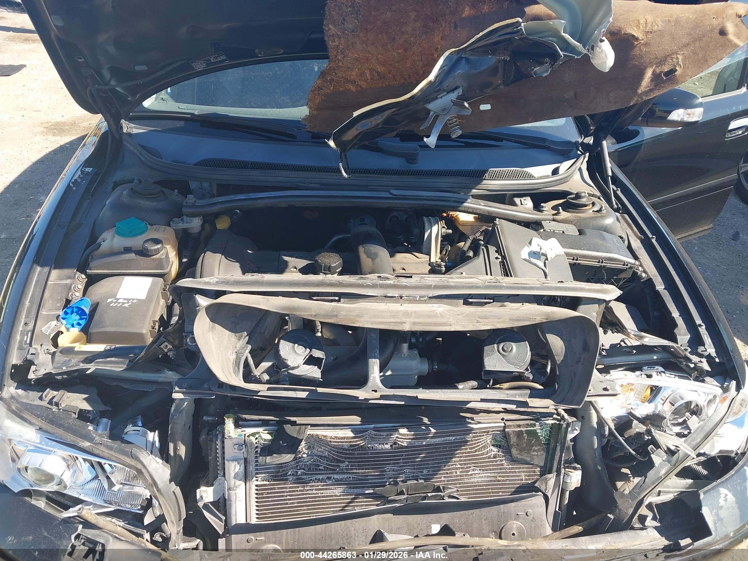 VOLVO S60 image 10
