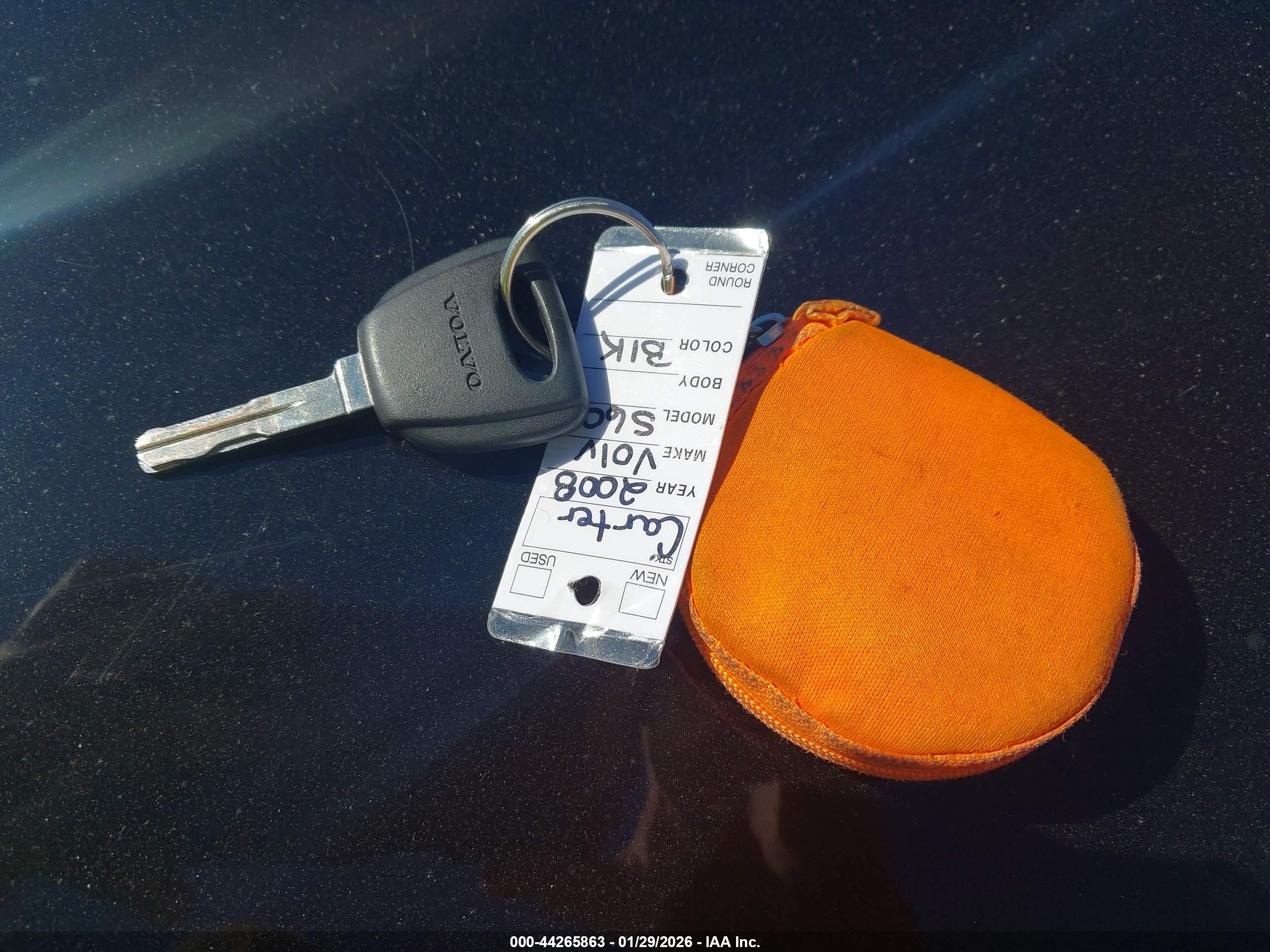 VOLVO S60 image 11