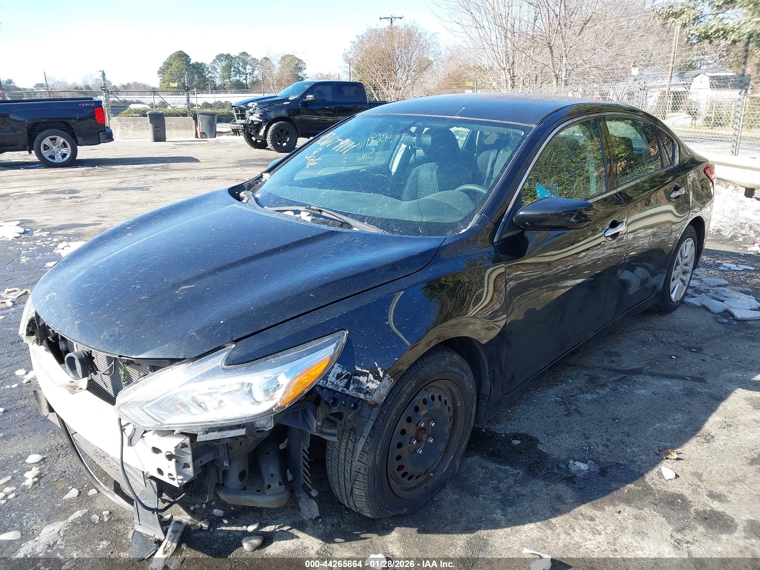 NISSAN ALTIMA image 2