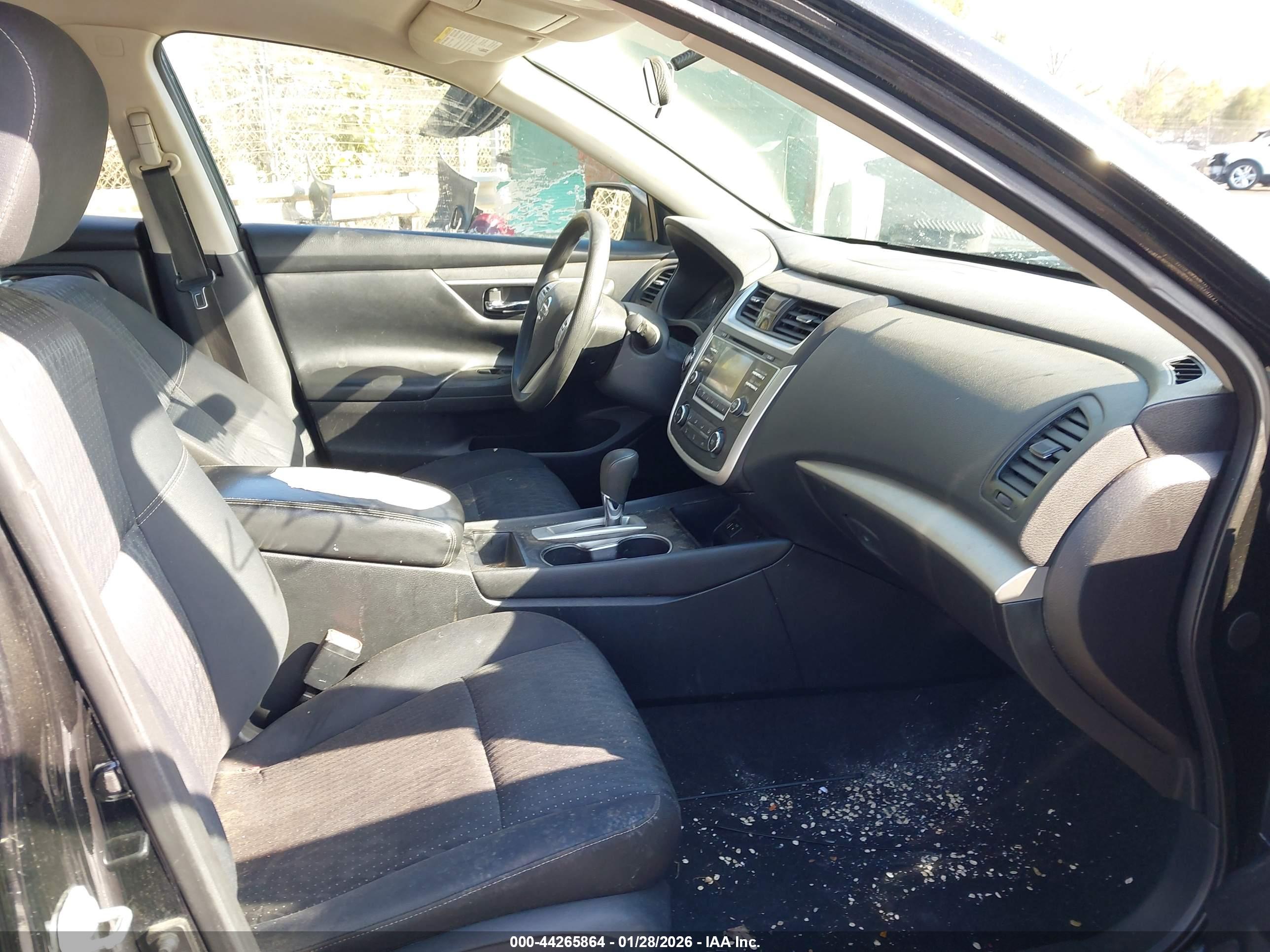 NISSAN ALTIMA image 5