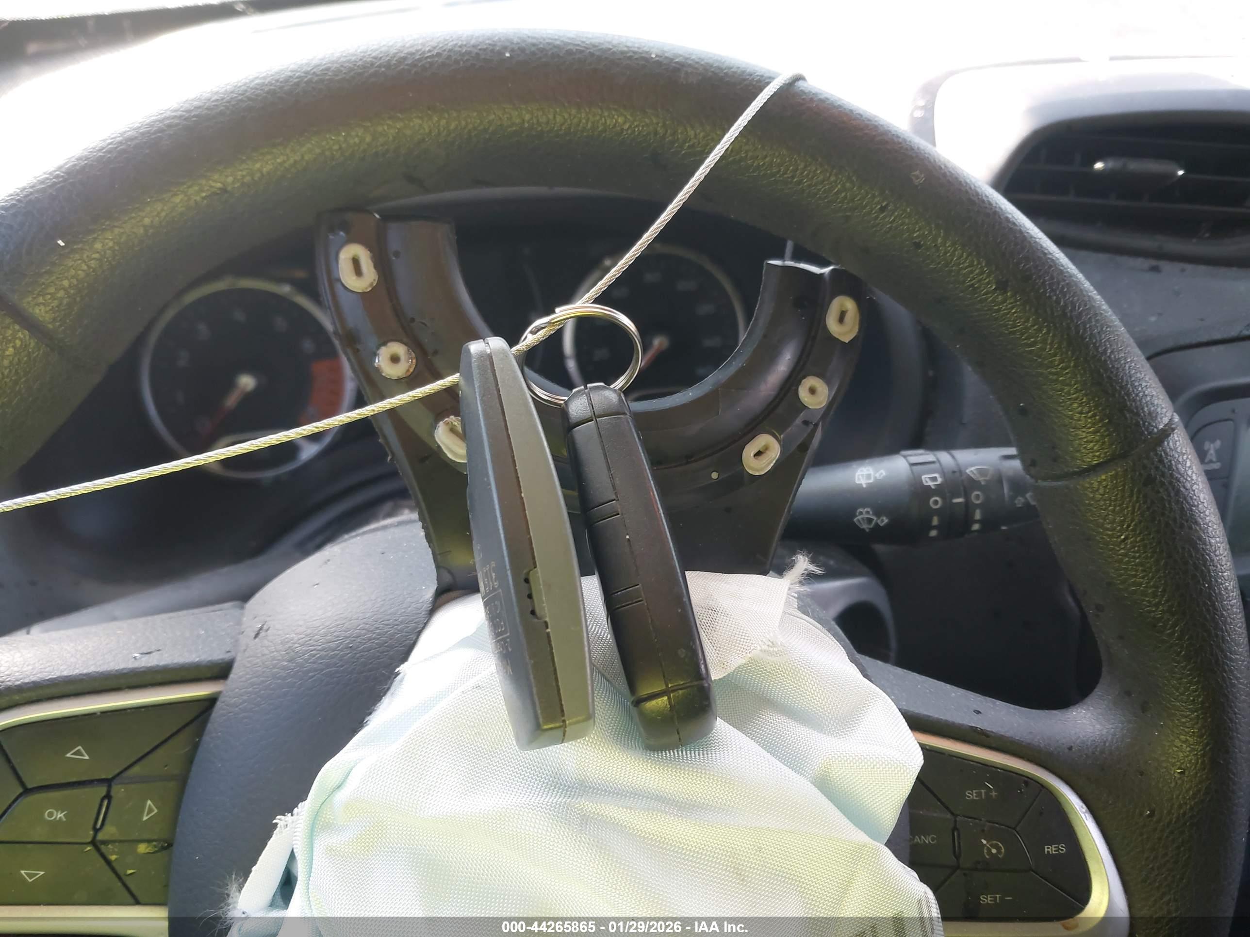 JEEP RENEGADE image 11