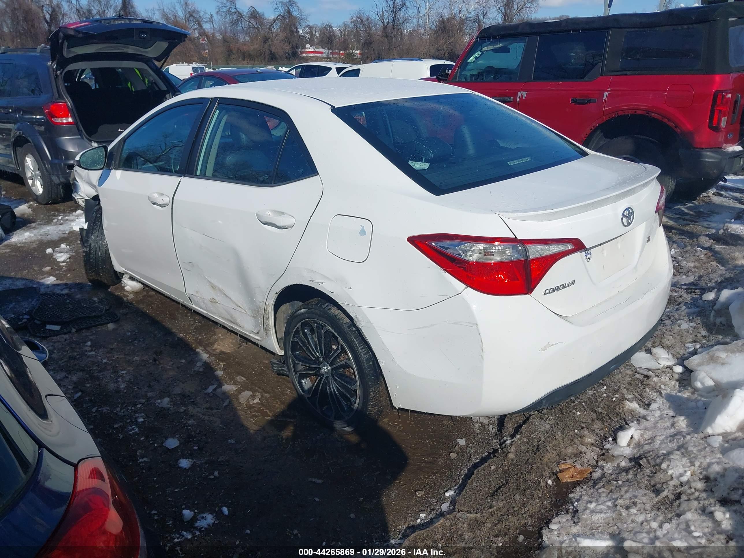 TOYOTA COROLLA image 3