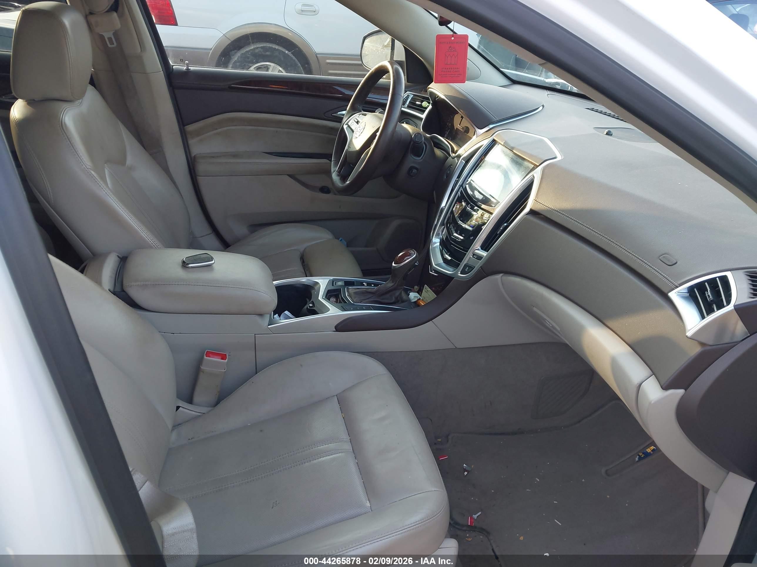 CADILLAC SRX image 5