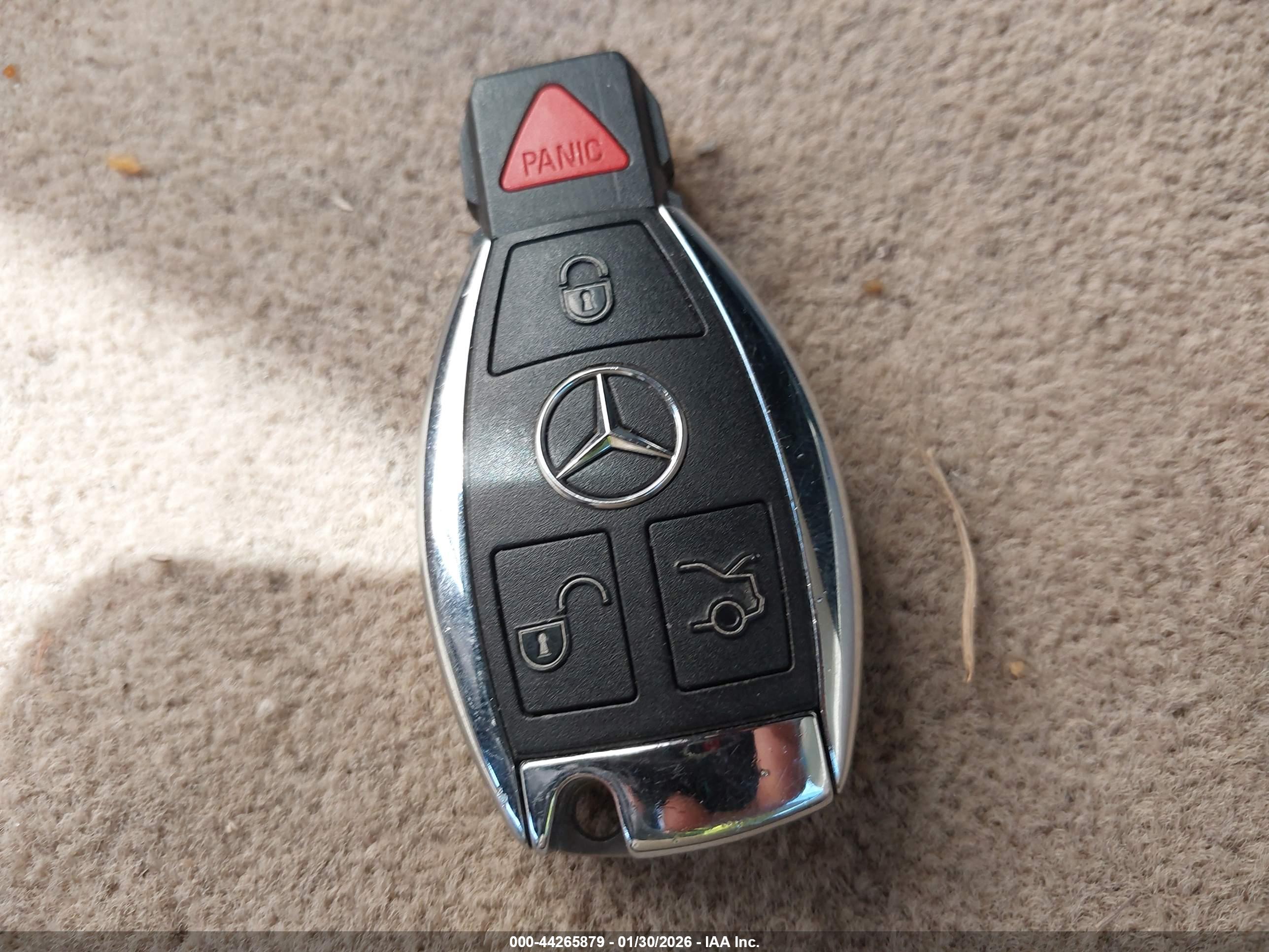 MERCEDES-BENZ E image 11