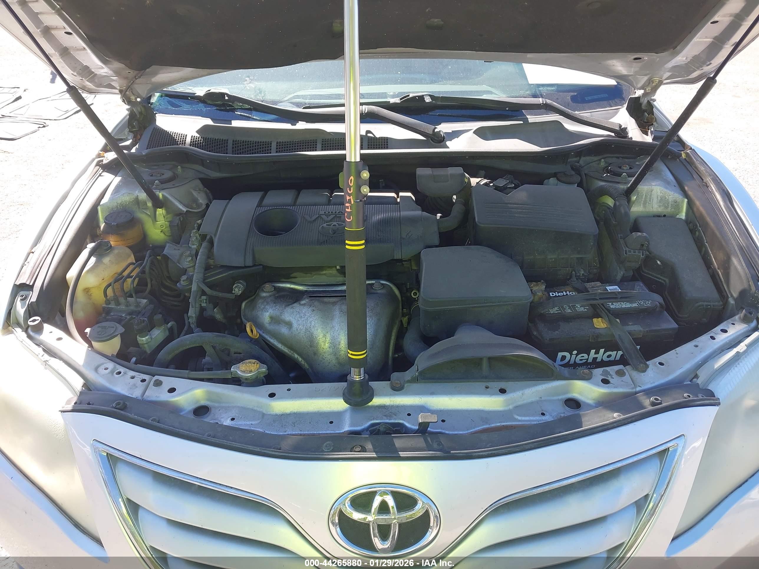 TOYOTA CAMRY image 10