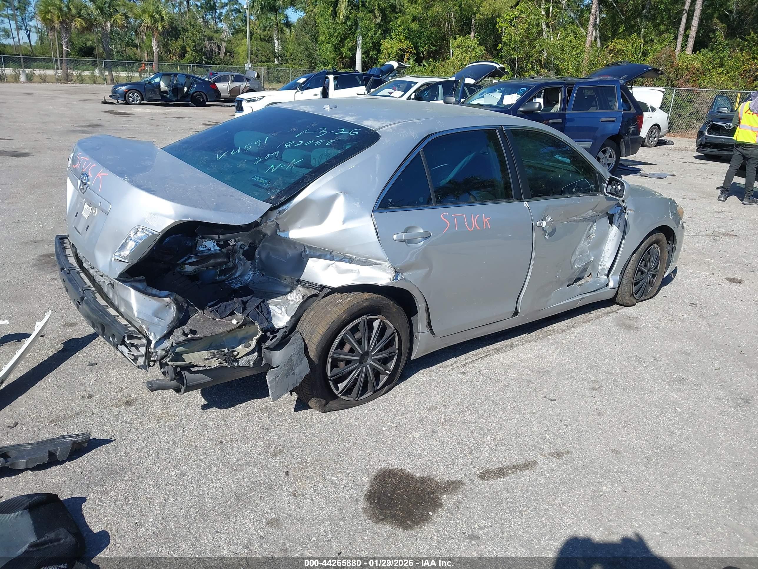 TOYOTA CAMRY image 4