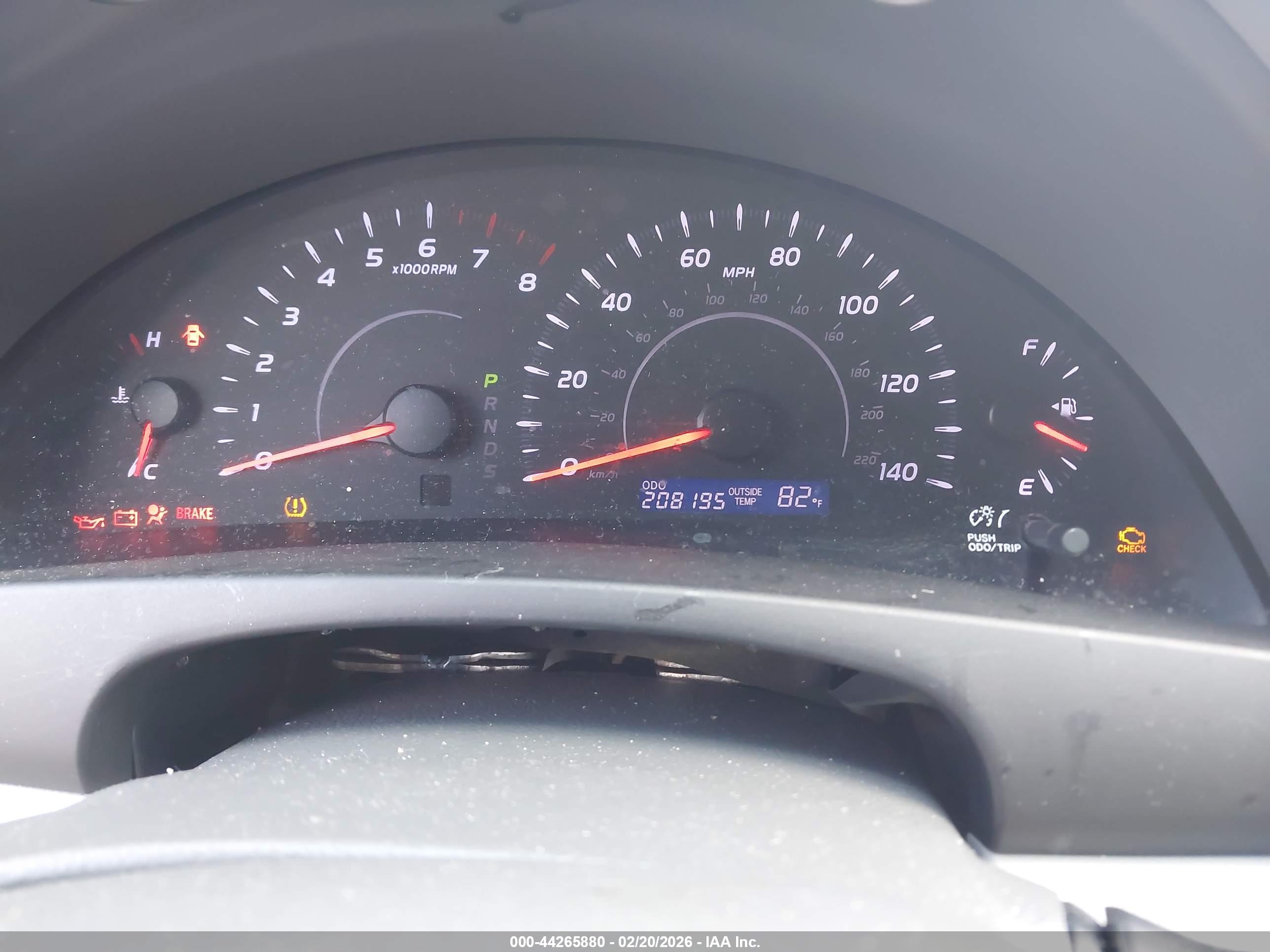 TOYOTA CAMRY image 7