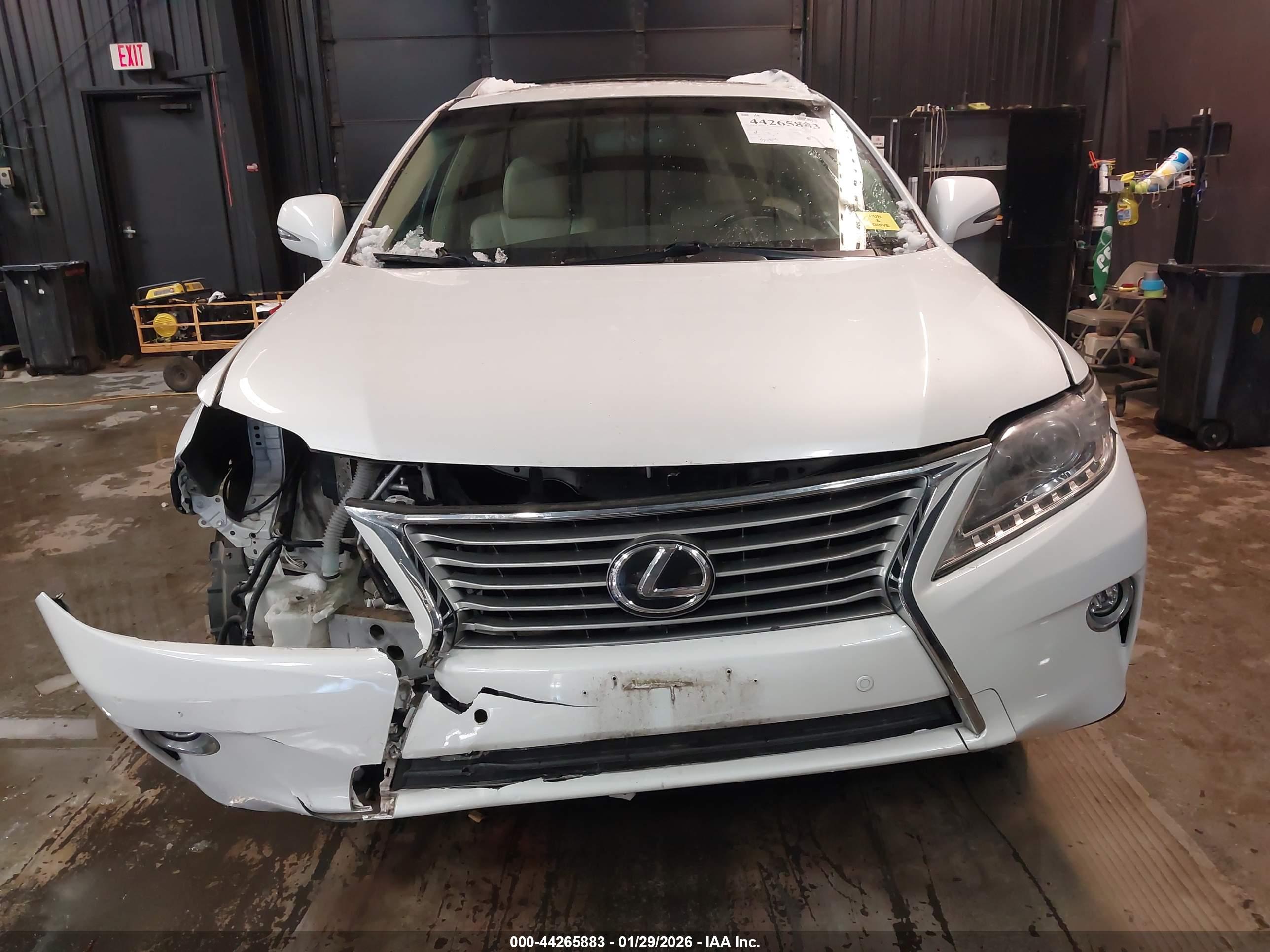 LEXUS RX image 6