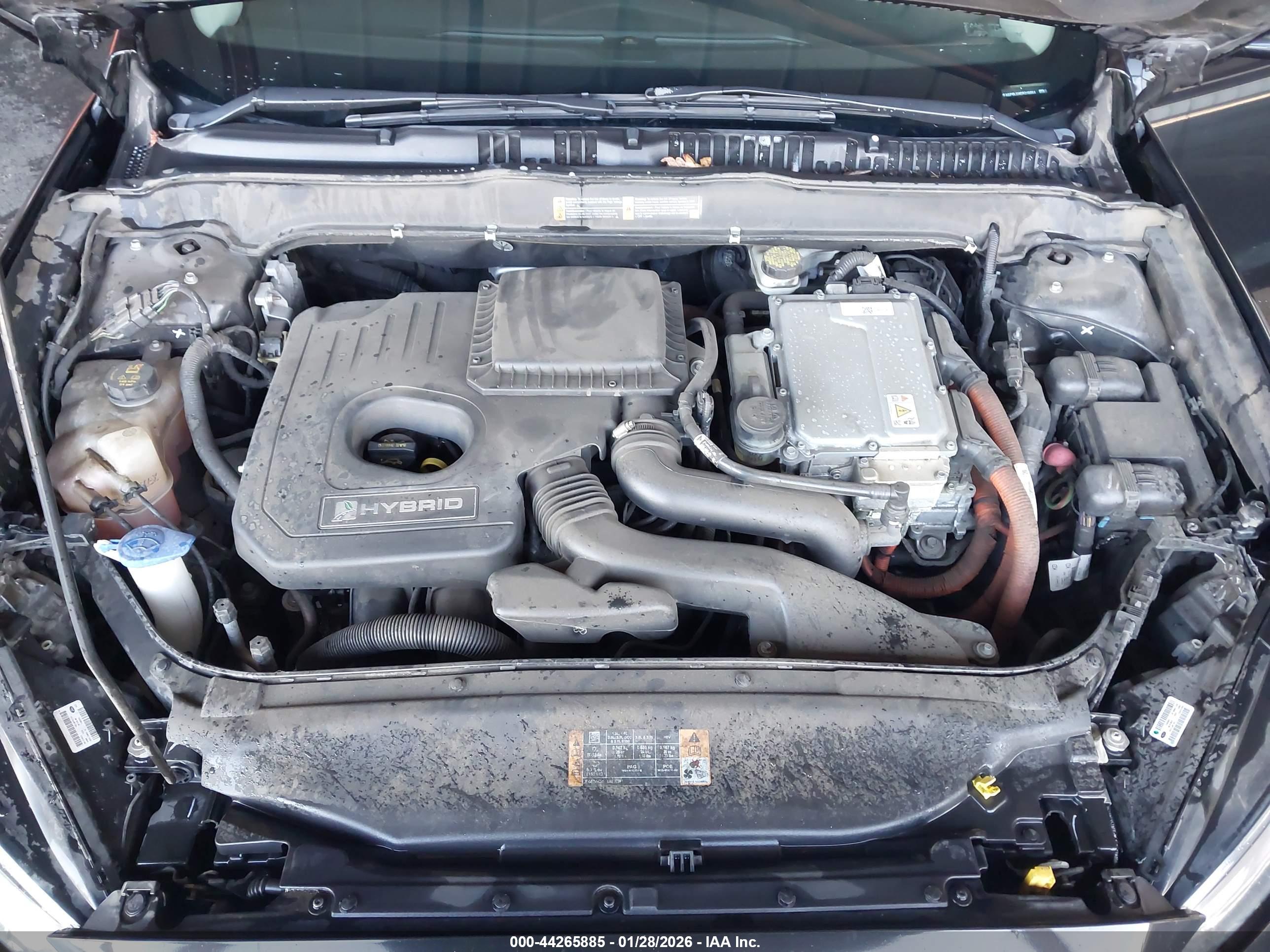 FORD FUSION image 10