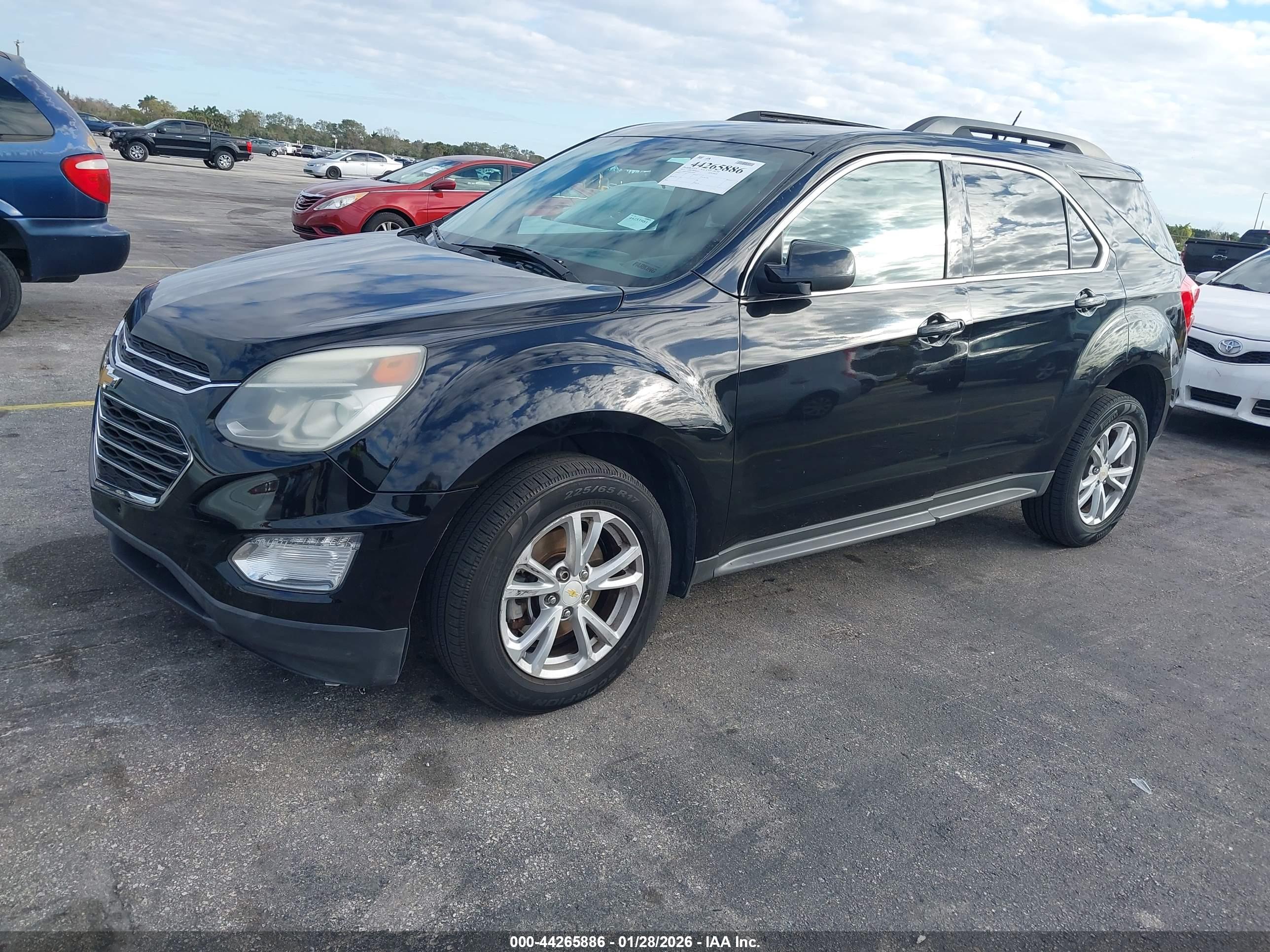 CHEVROLET EQUINOX image 2