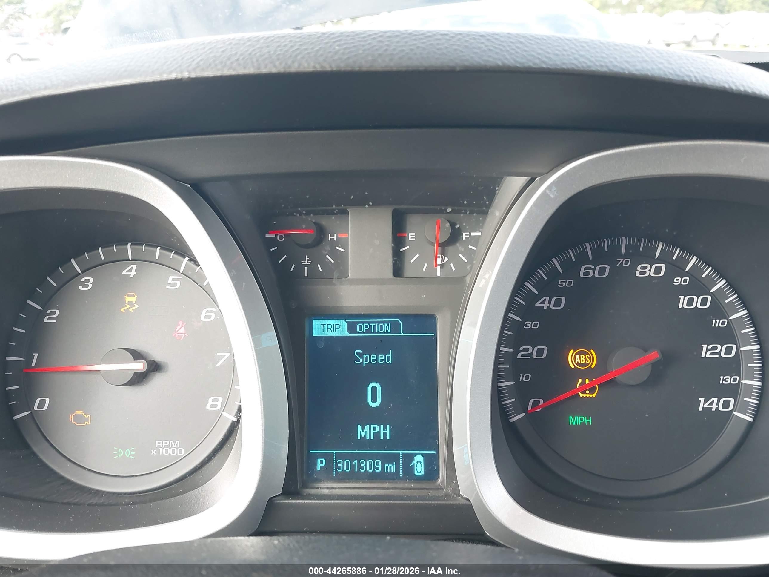 CHEVROLET EQUINOX image 7