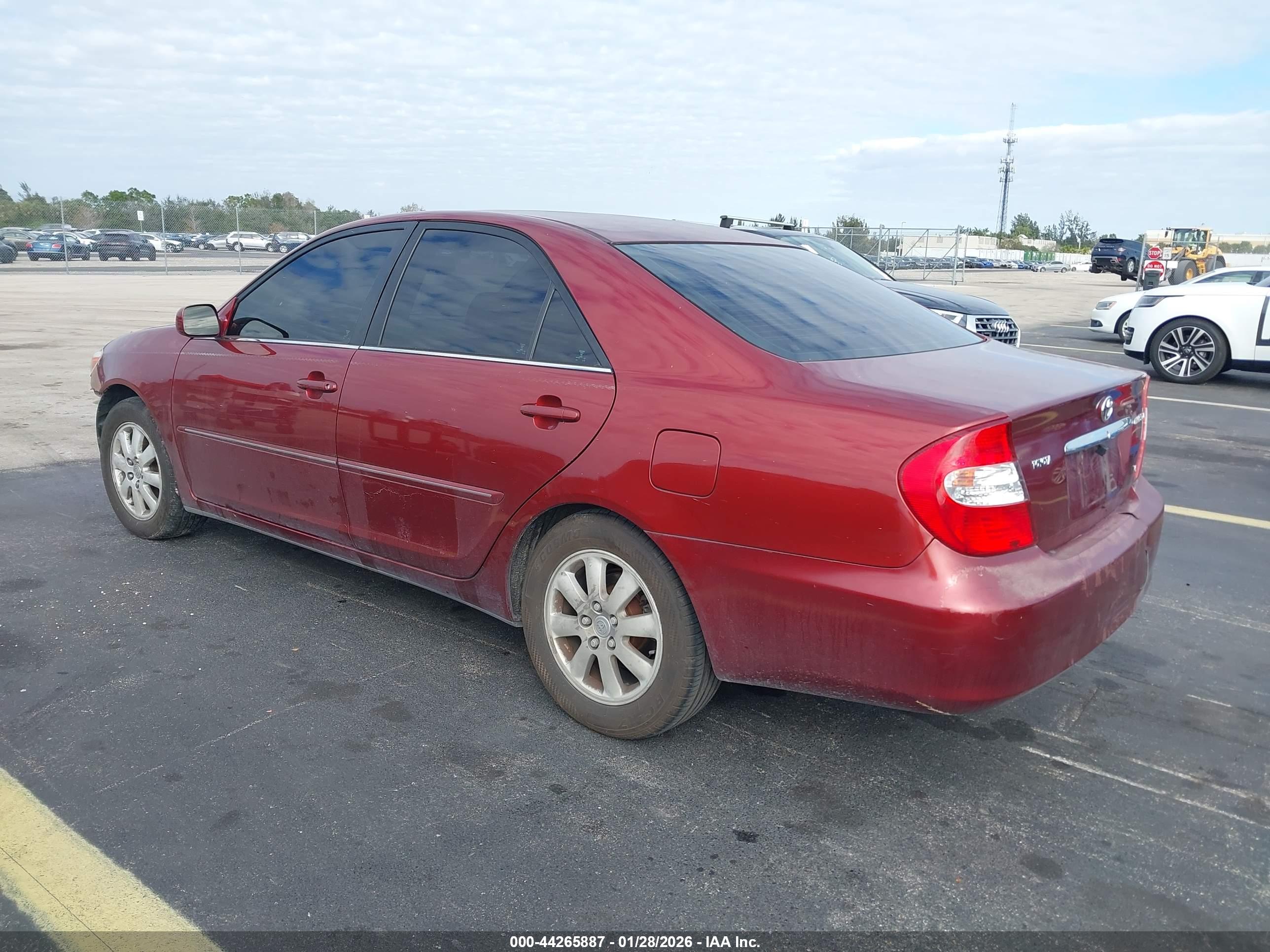 TOYOTA CAMRY image 3