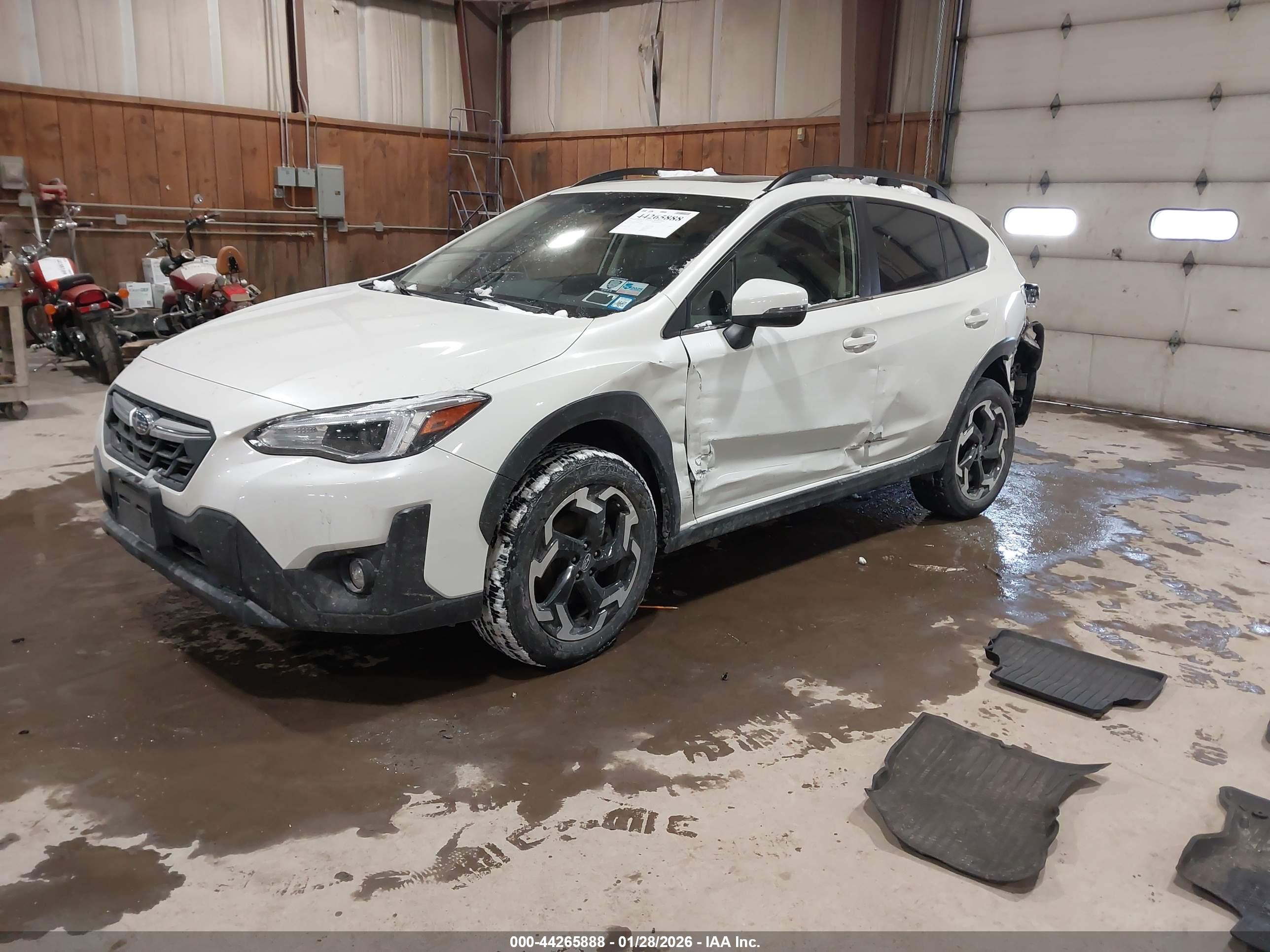 SUBARU CROSSTREK image 2