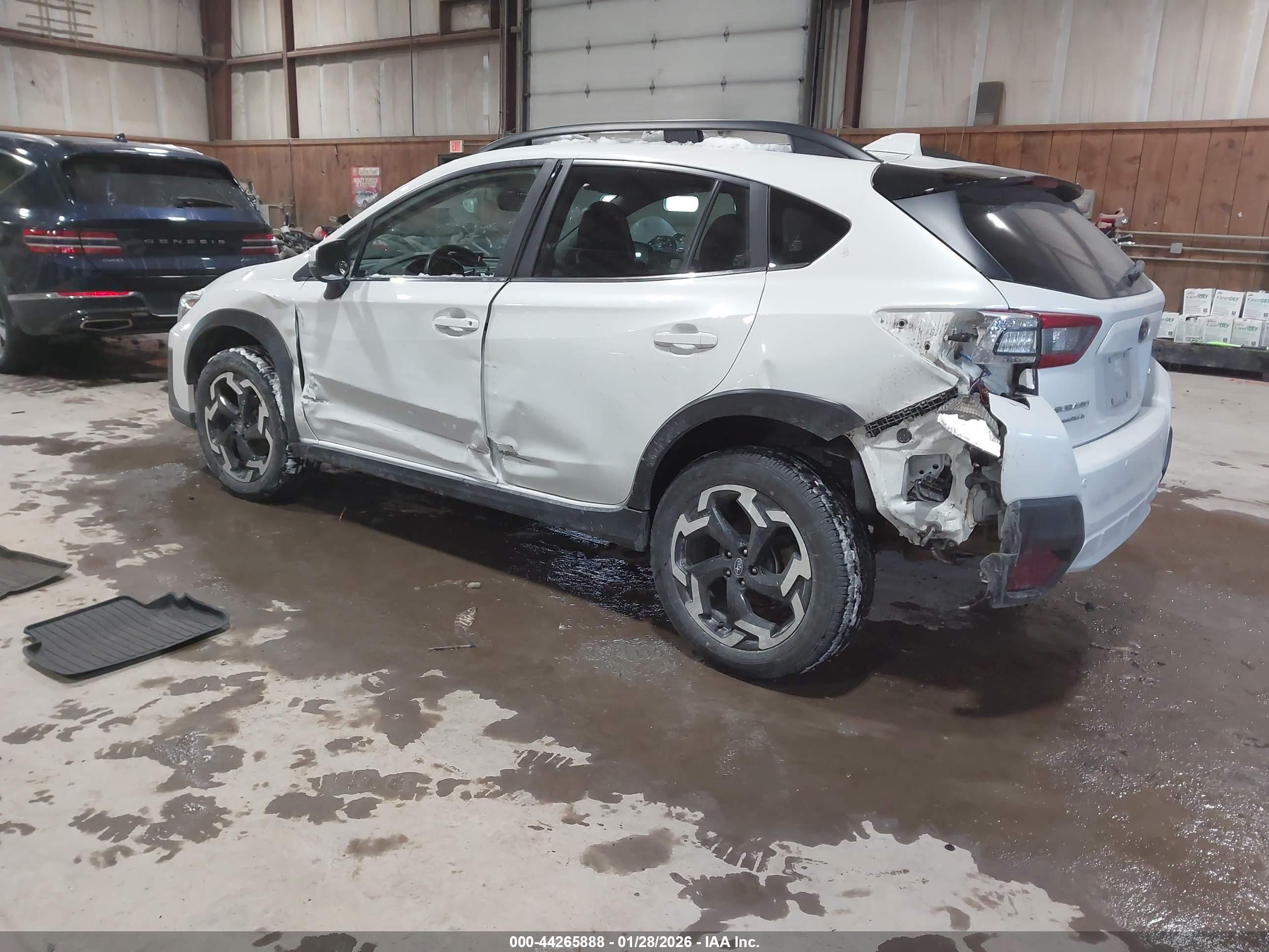 SUBARU CROSSTREK image 3