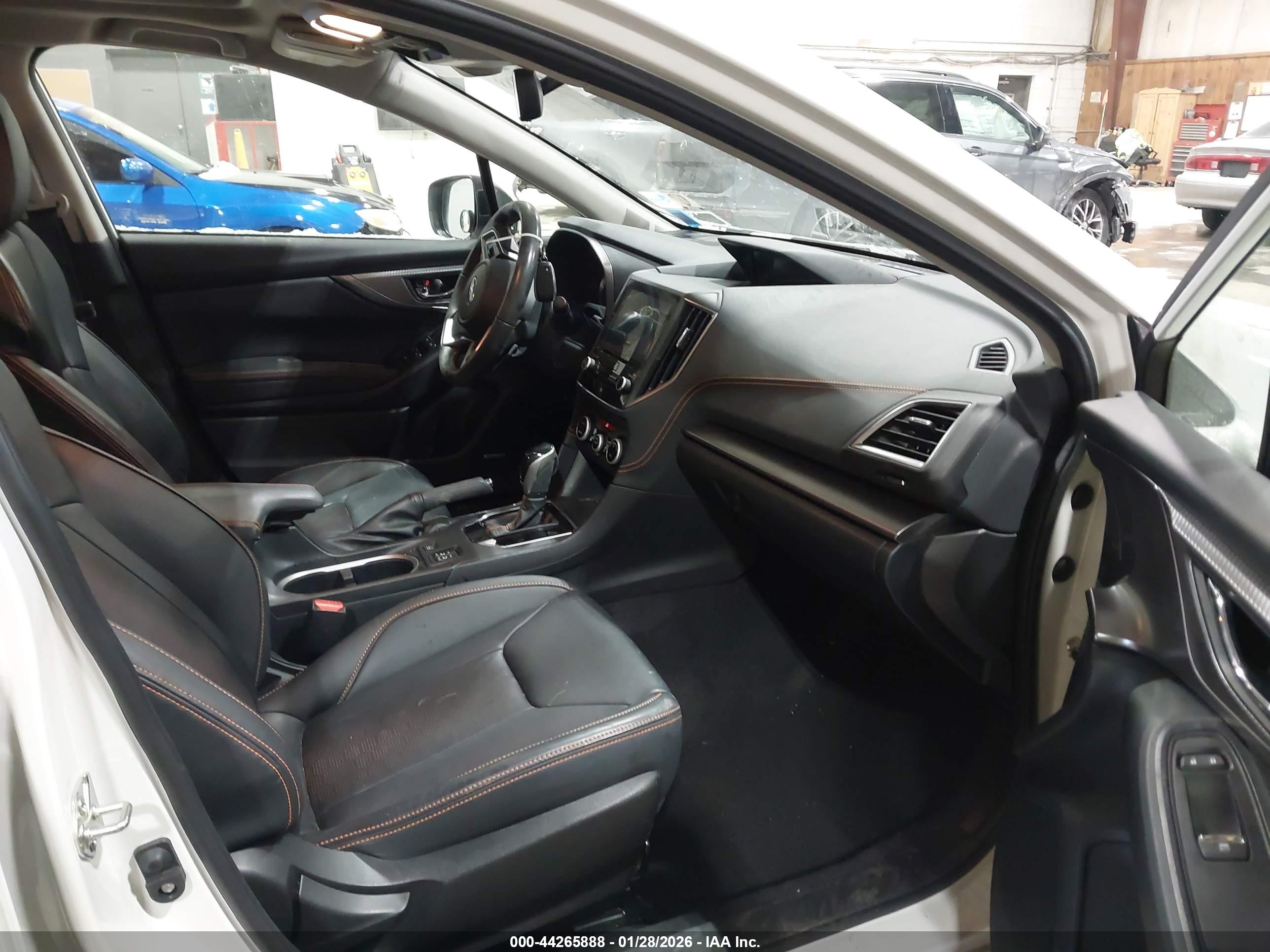 SUBARU CROSSTREK image 5