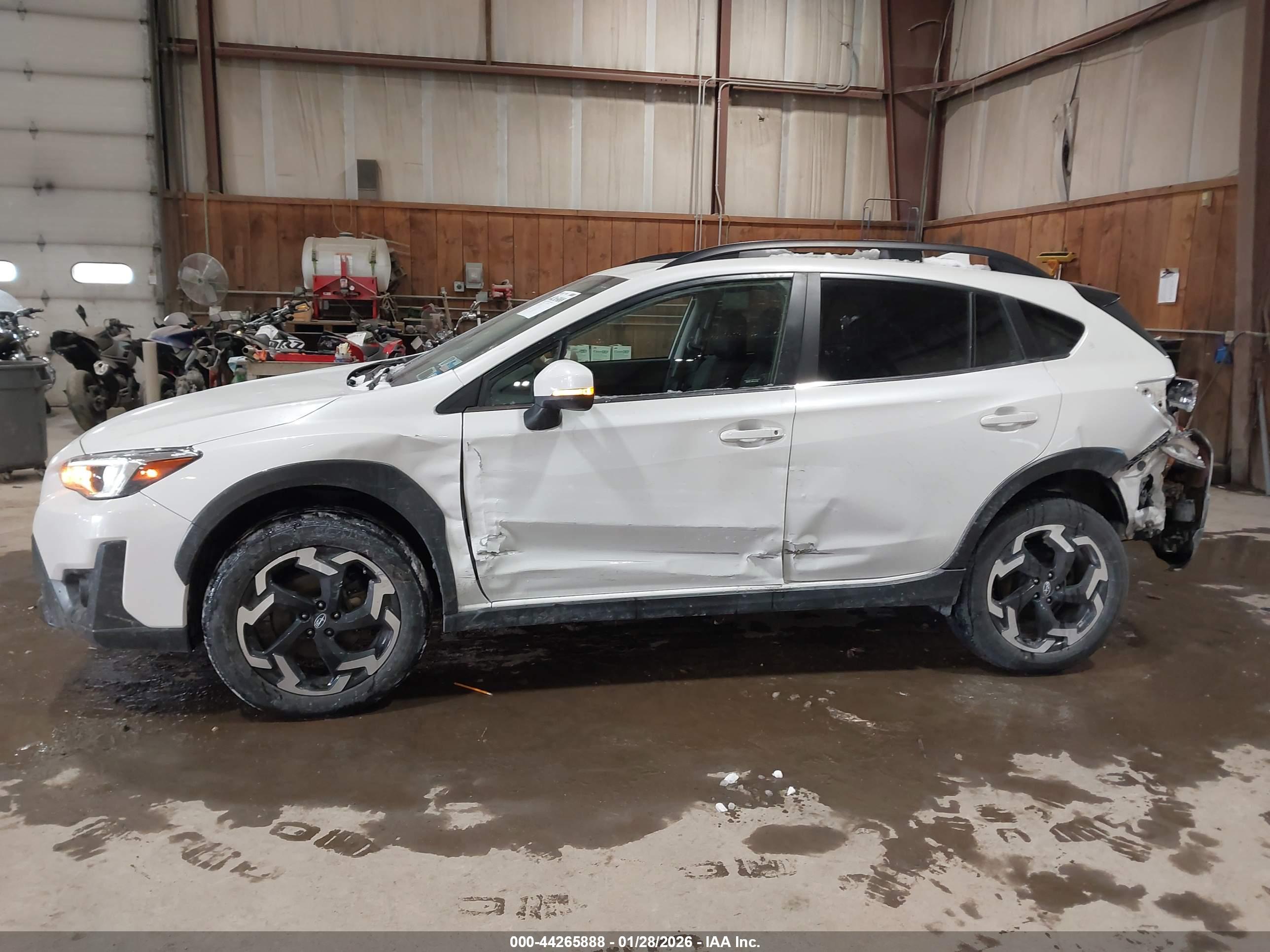 SUBARU CROSSTREK image 6