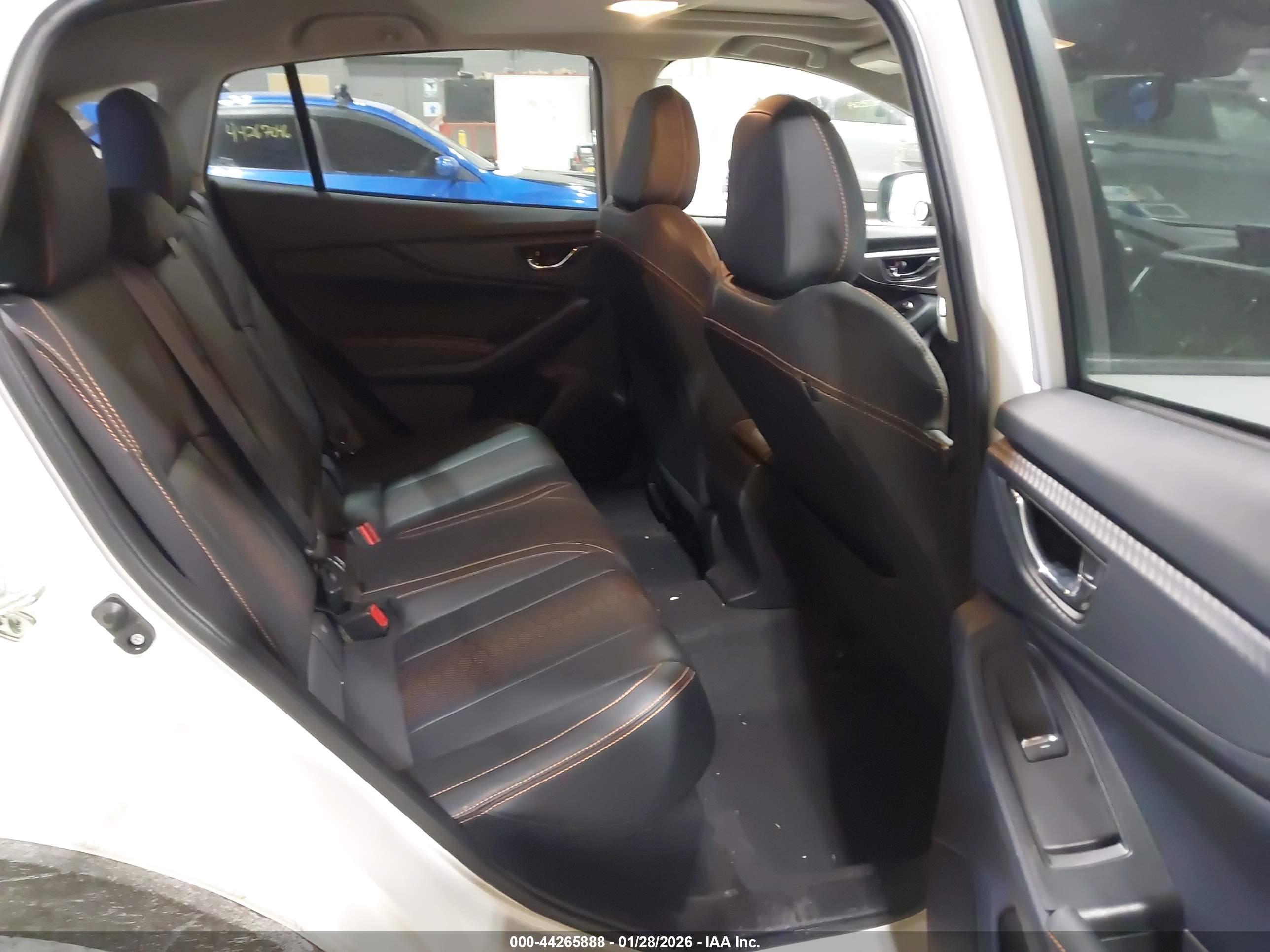 SUBARU CROSSTREK image 8