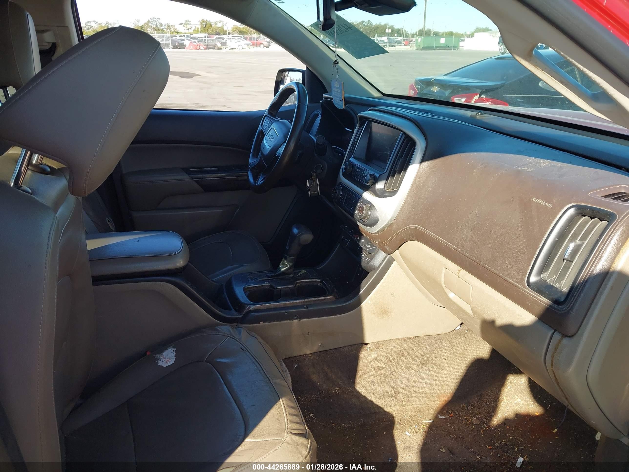 GMC CANYON image 5