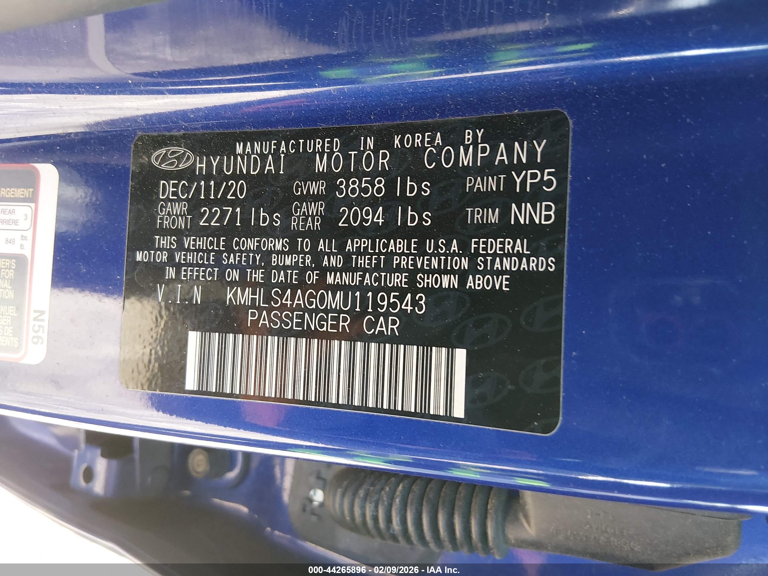 HYUNDAI ELANTRA image 9