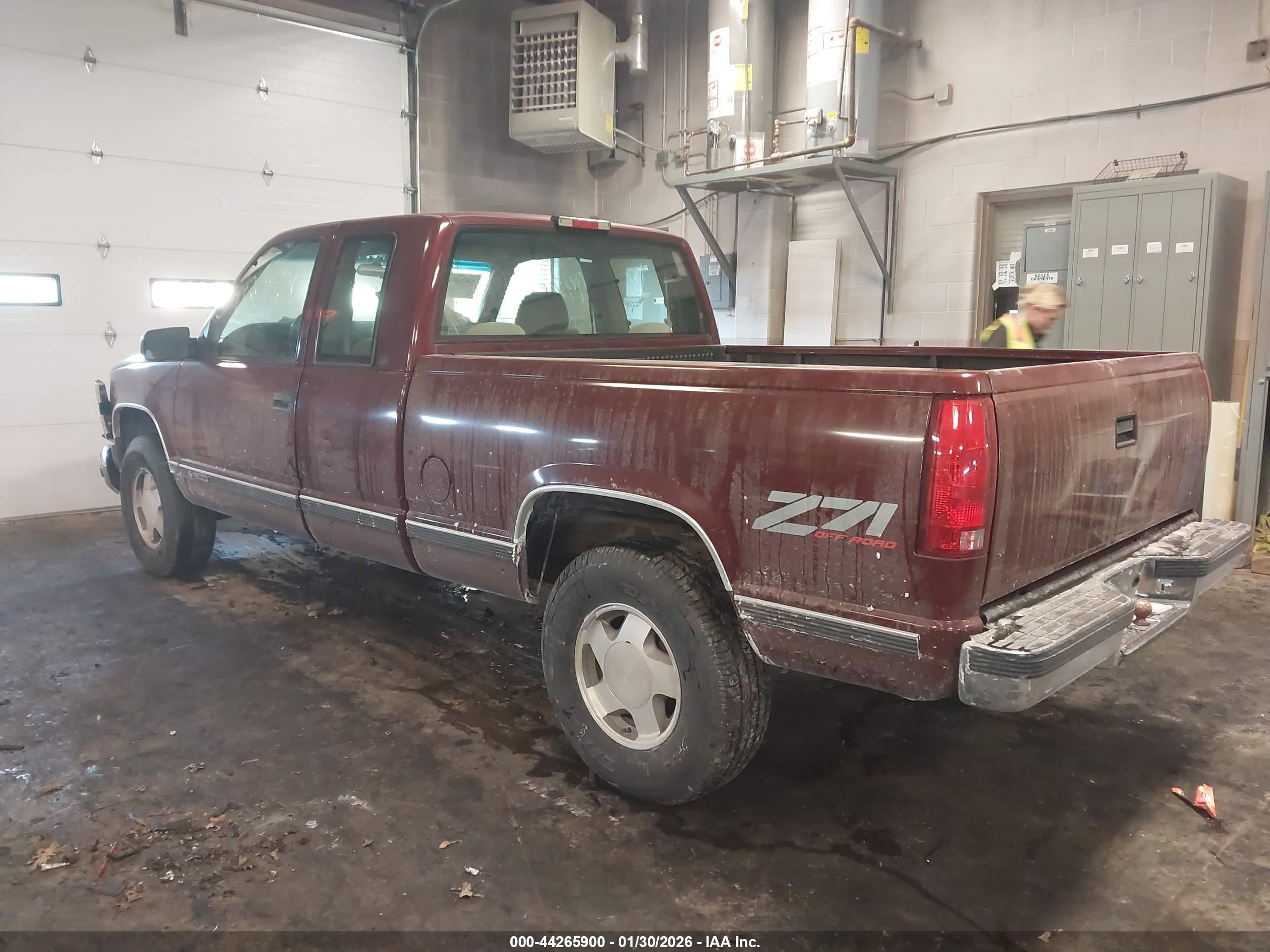 CHEVROLET K1500 image 3