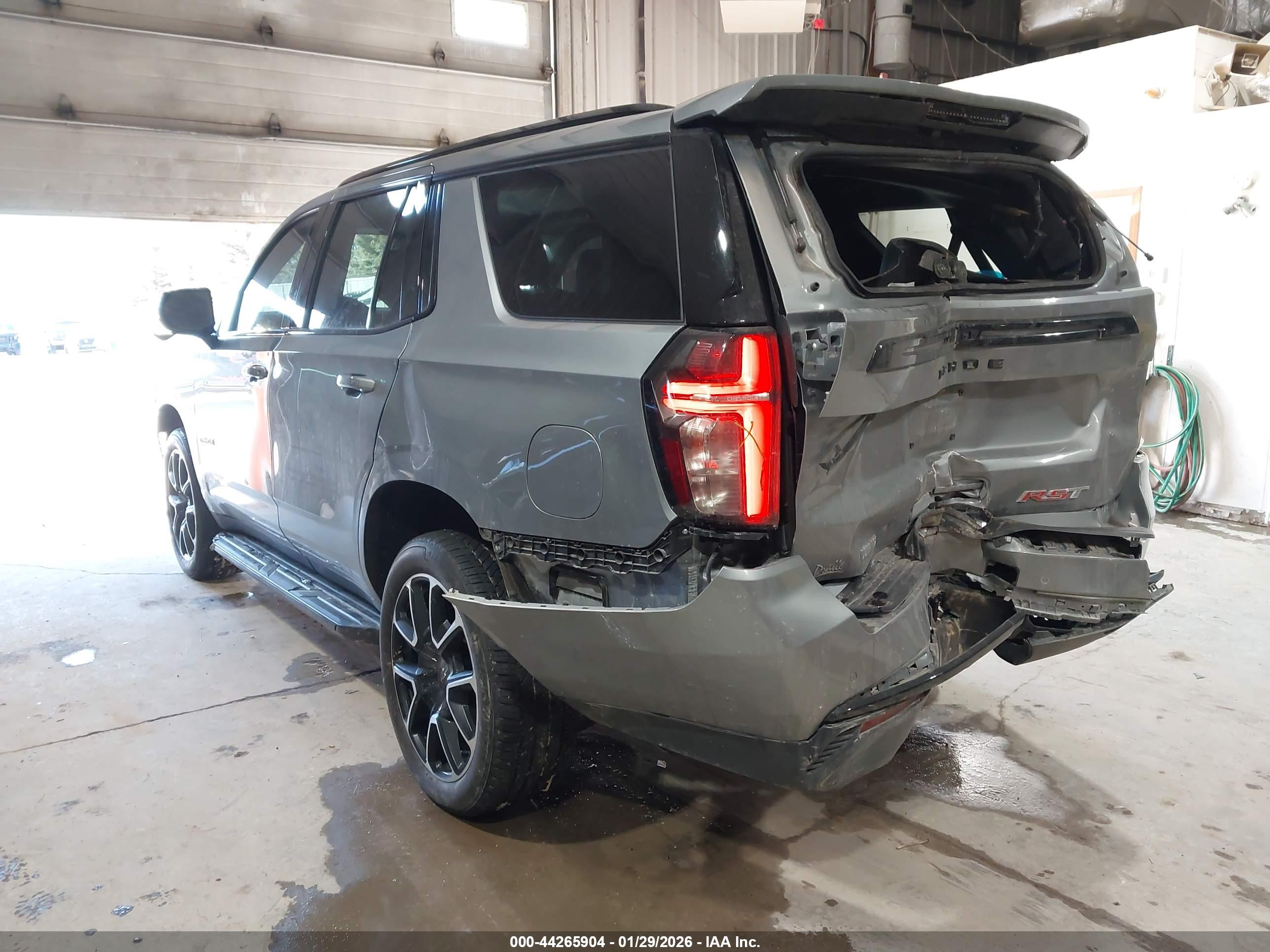 CHEVROLET TAHOE image 3