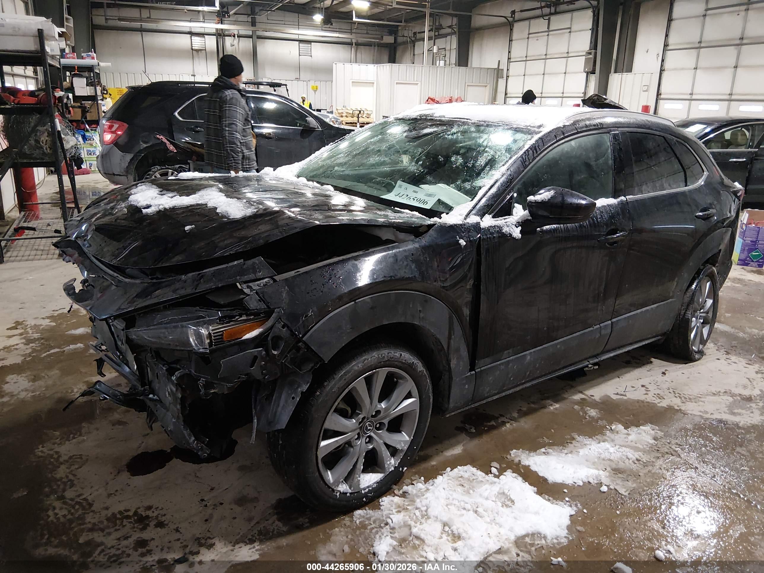 MAZDA CX-30 image 2