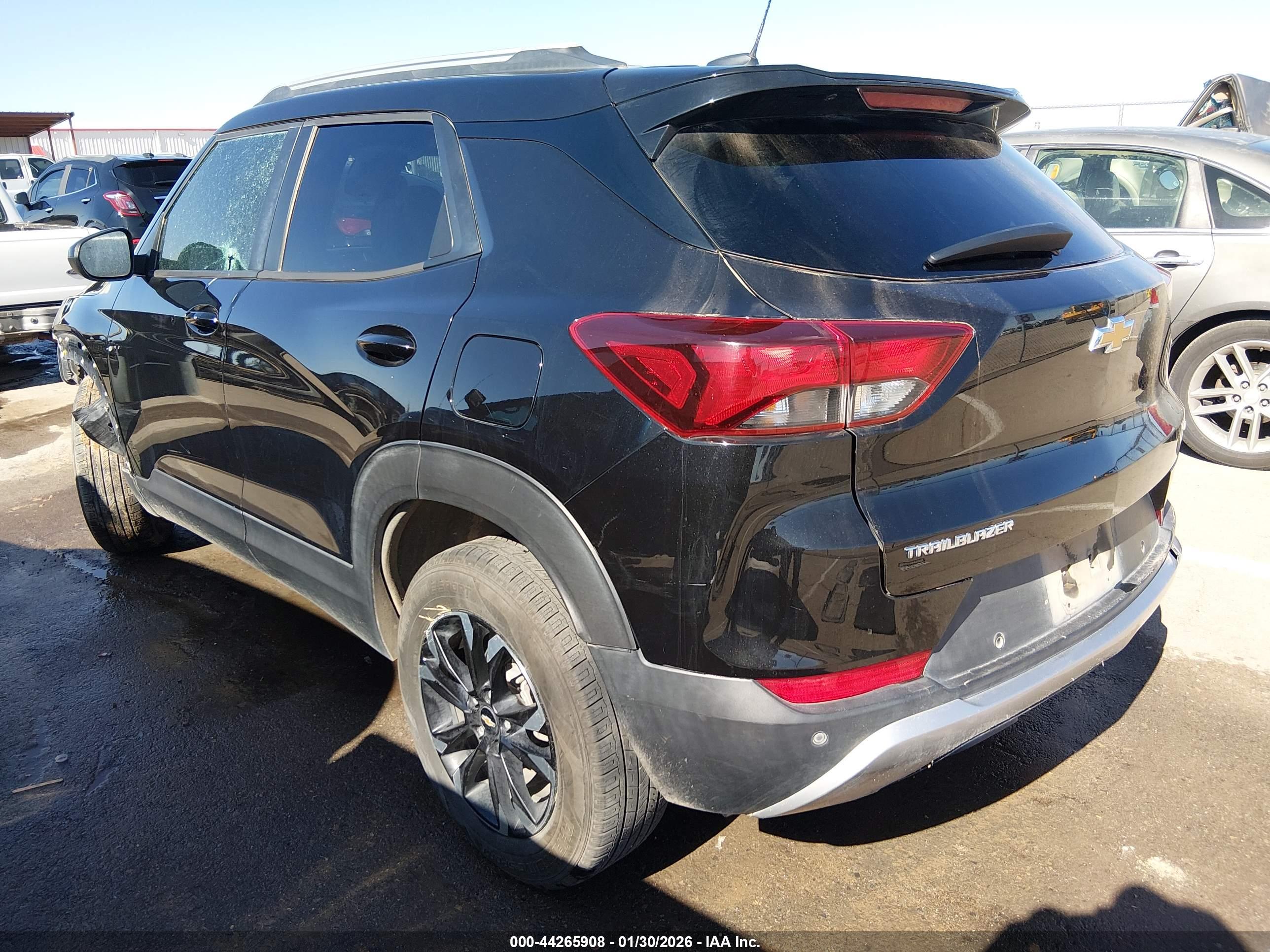CHEVROLET TRAILBLAZER image 3