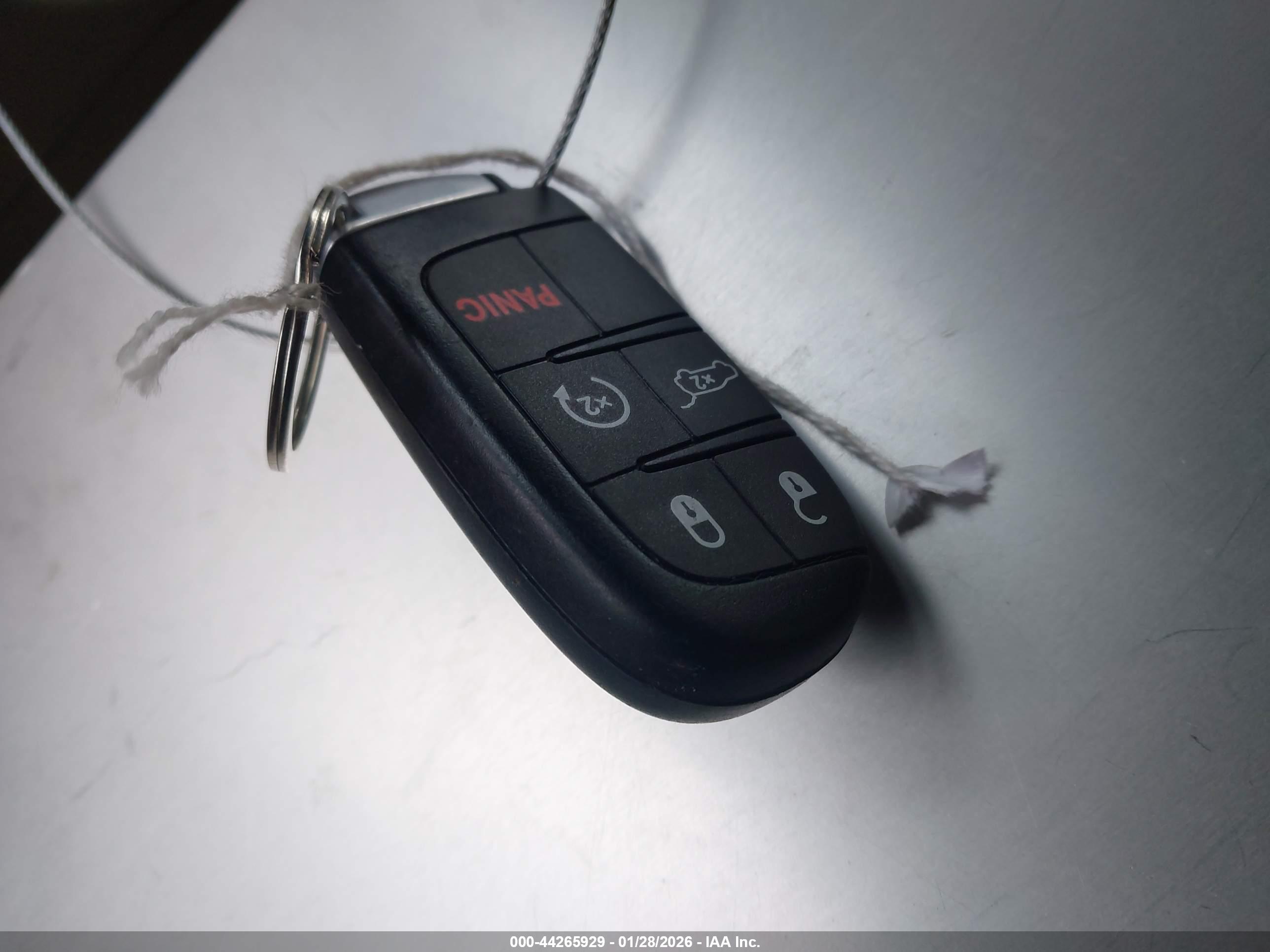 JEEP GRAND image 11