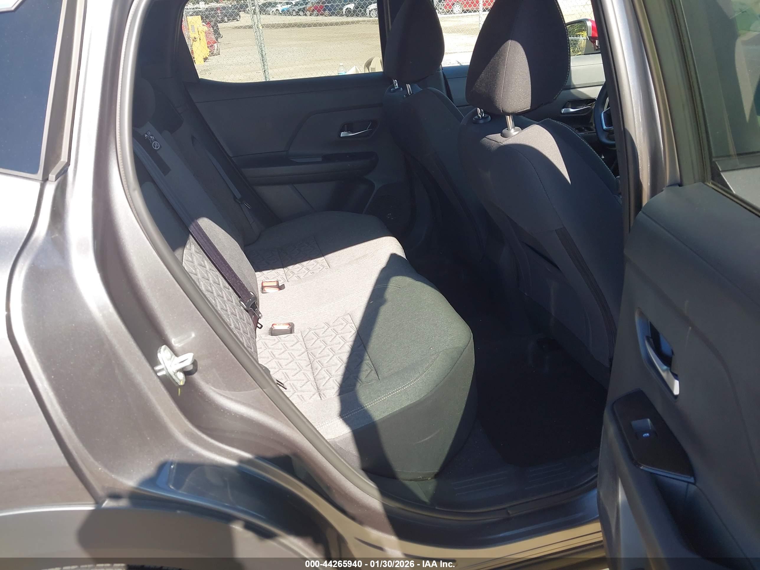NISSAN KICKS image 8