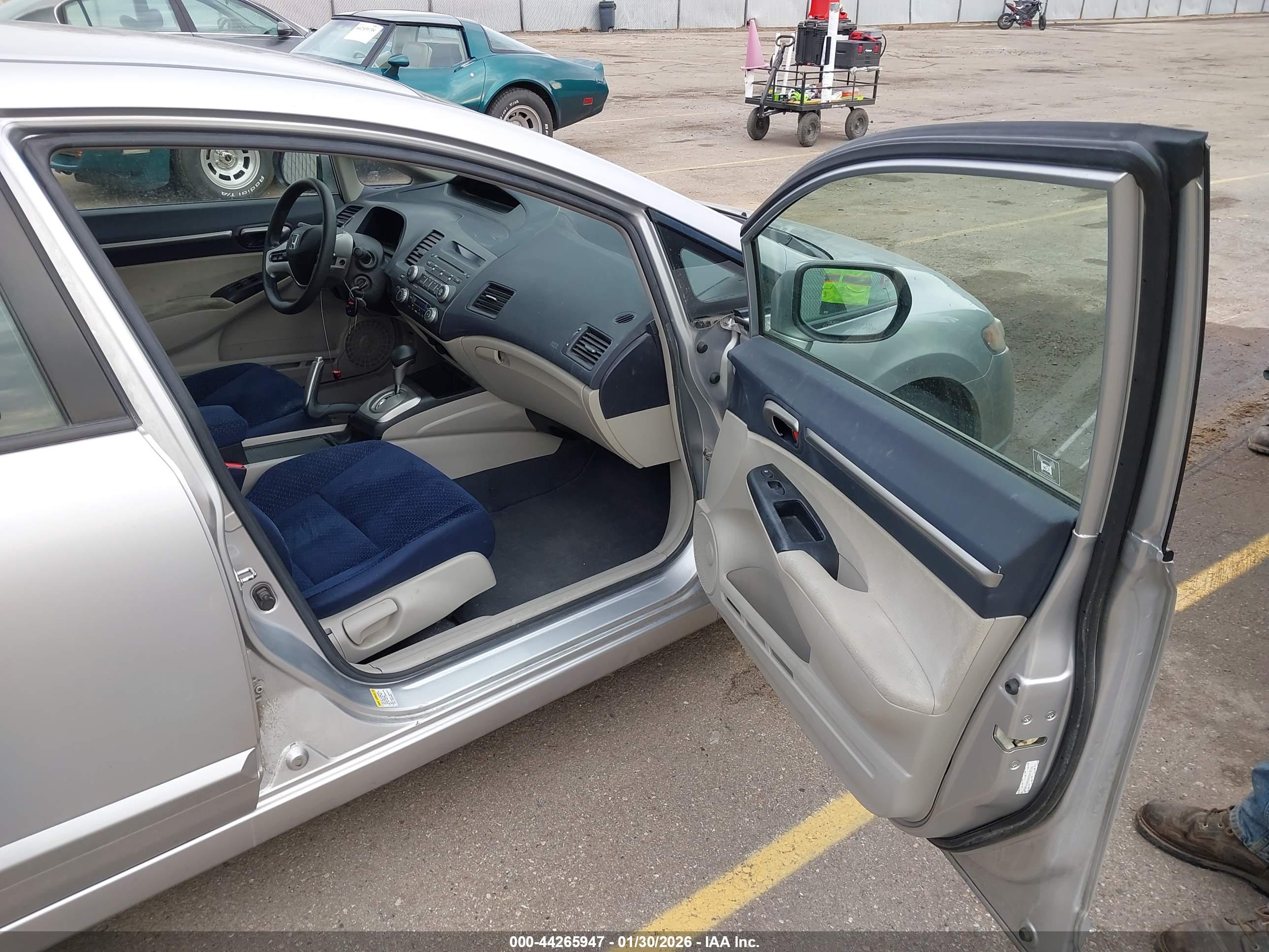 HONDA CIVIC image 5