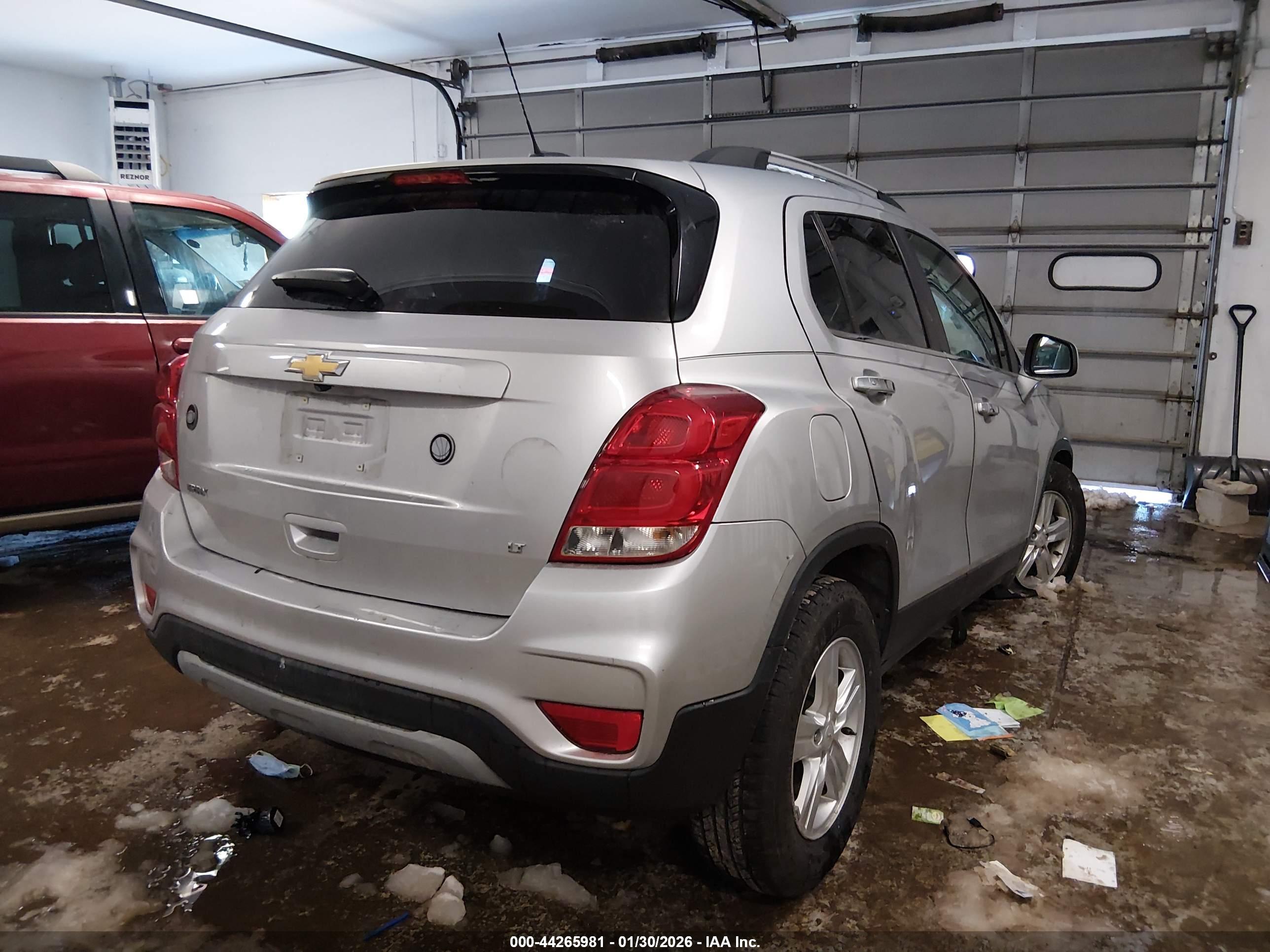 CHEVROLET TRAX image 4