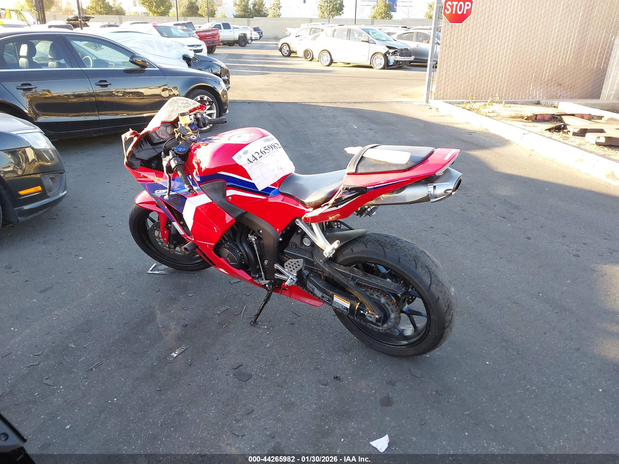 HONDA CBR600 image 3