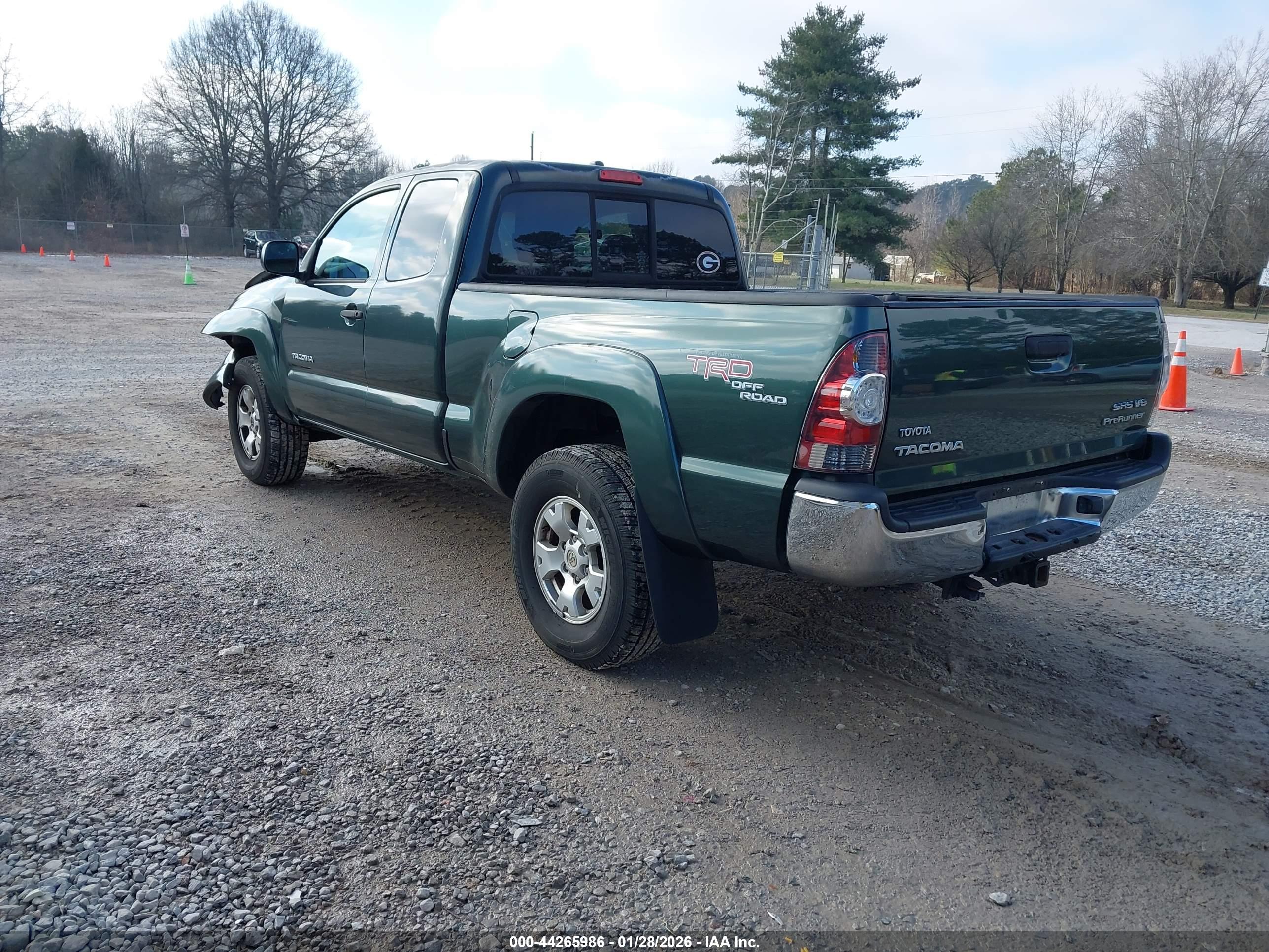 TOYOTA TACOMA image 3