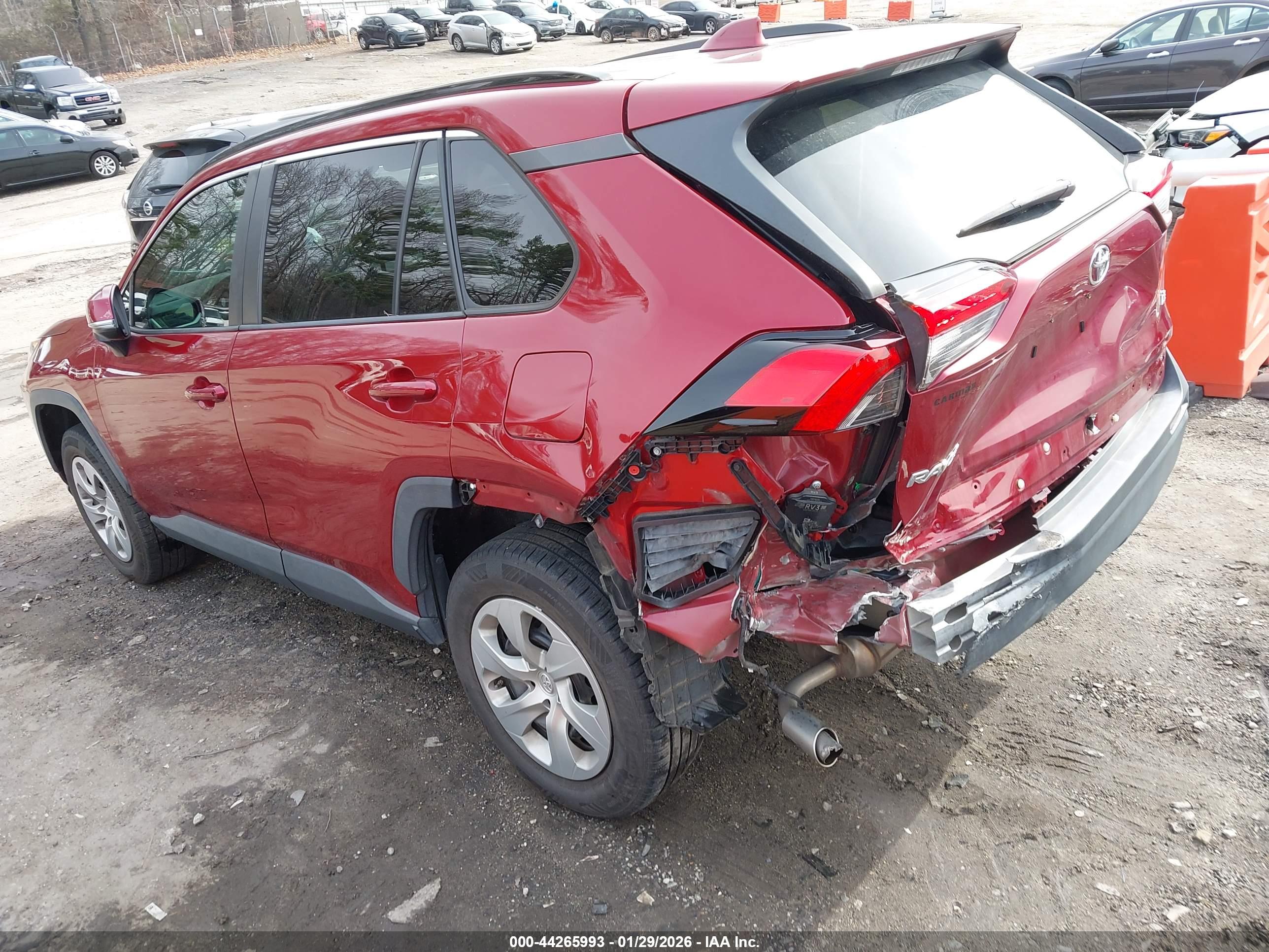 TOYOTA RAV4 image 3