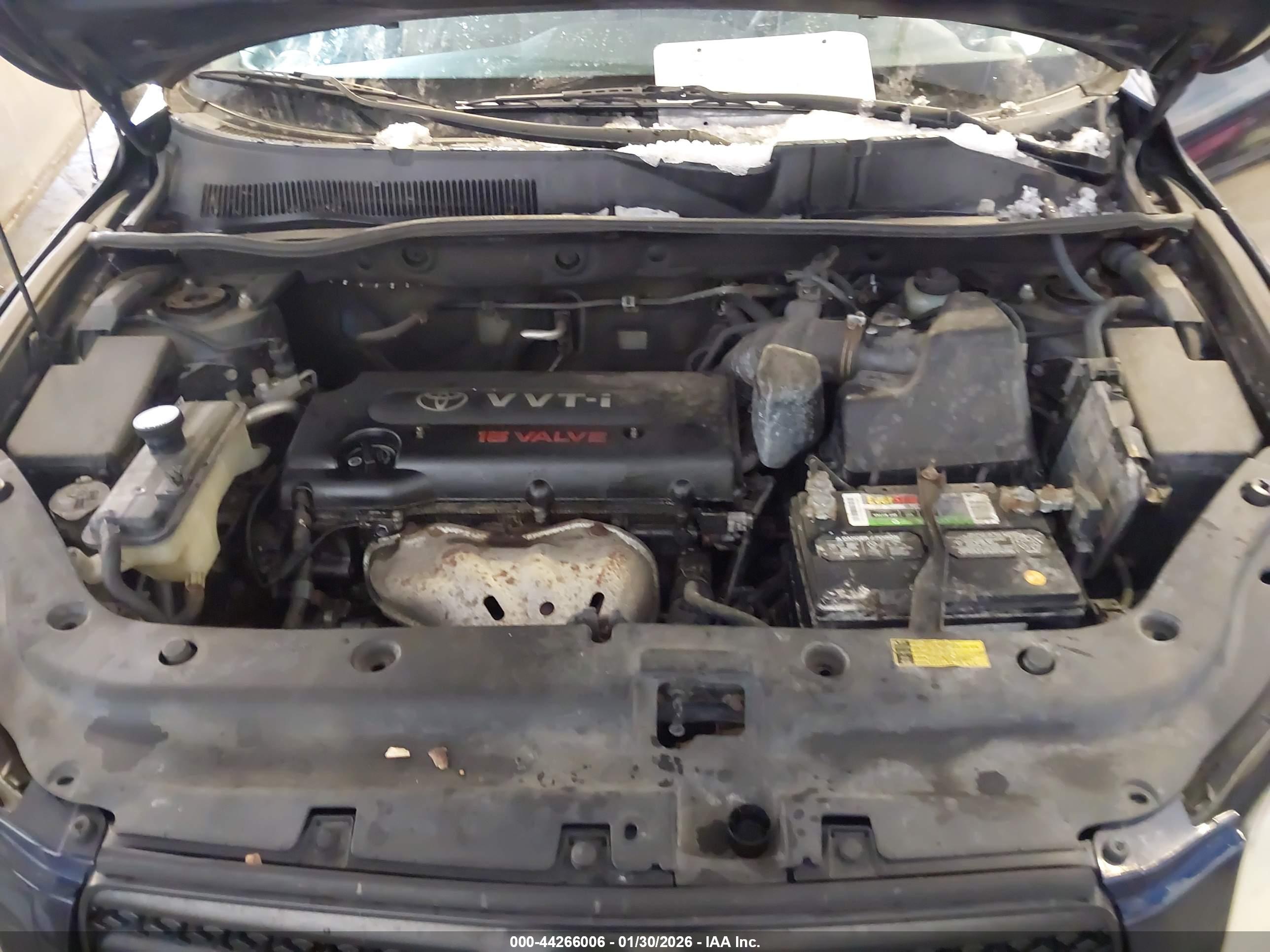 TOYOTA RAV4 image 10