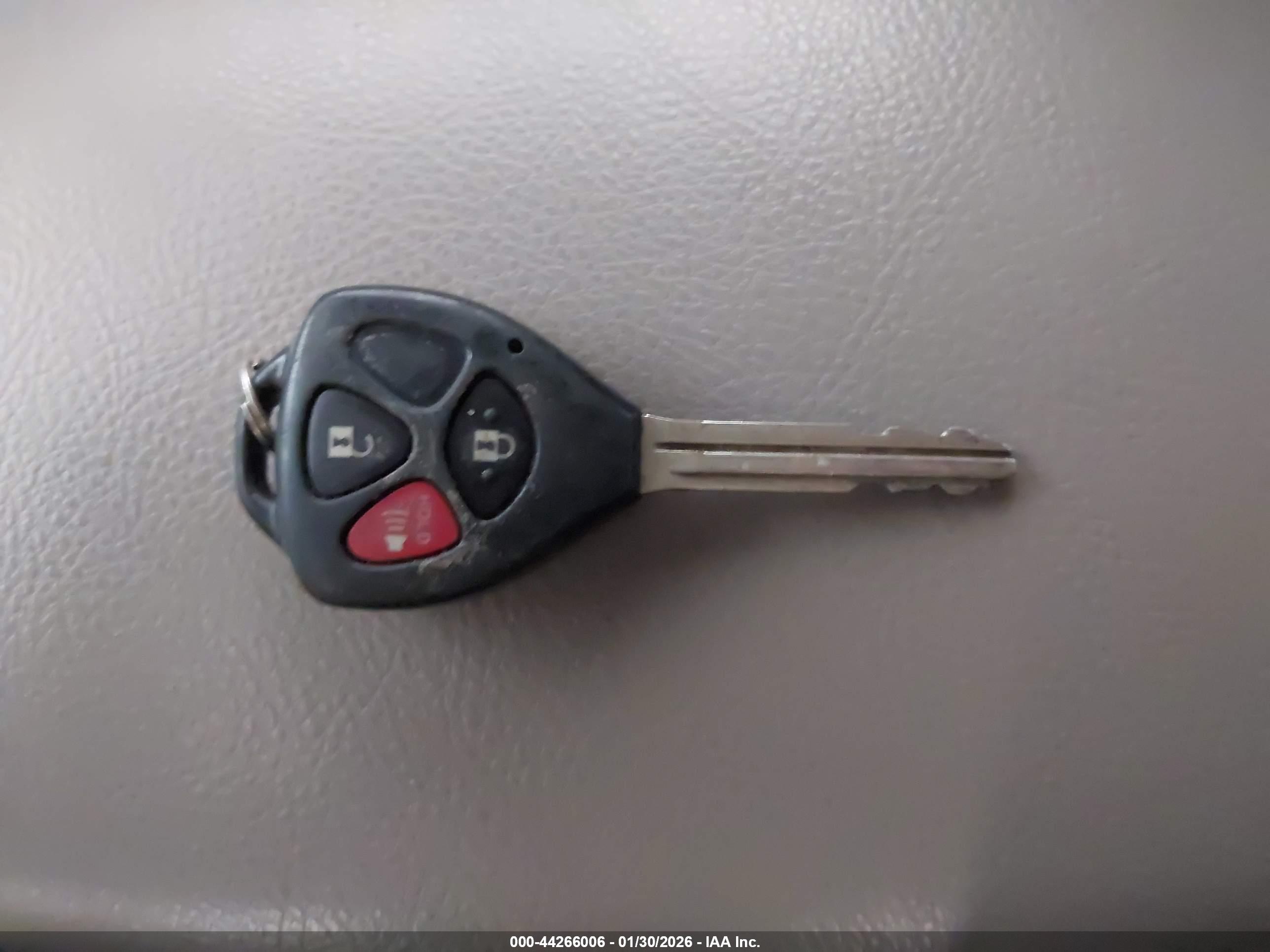 TOYOTA RAV4 image 11