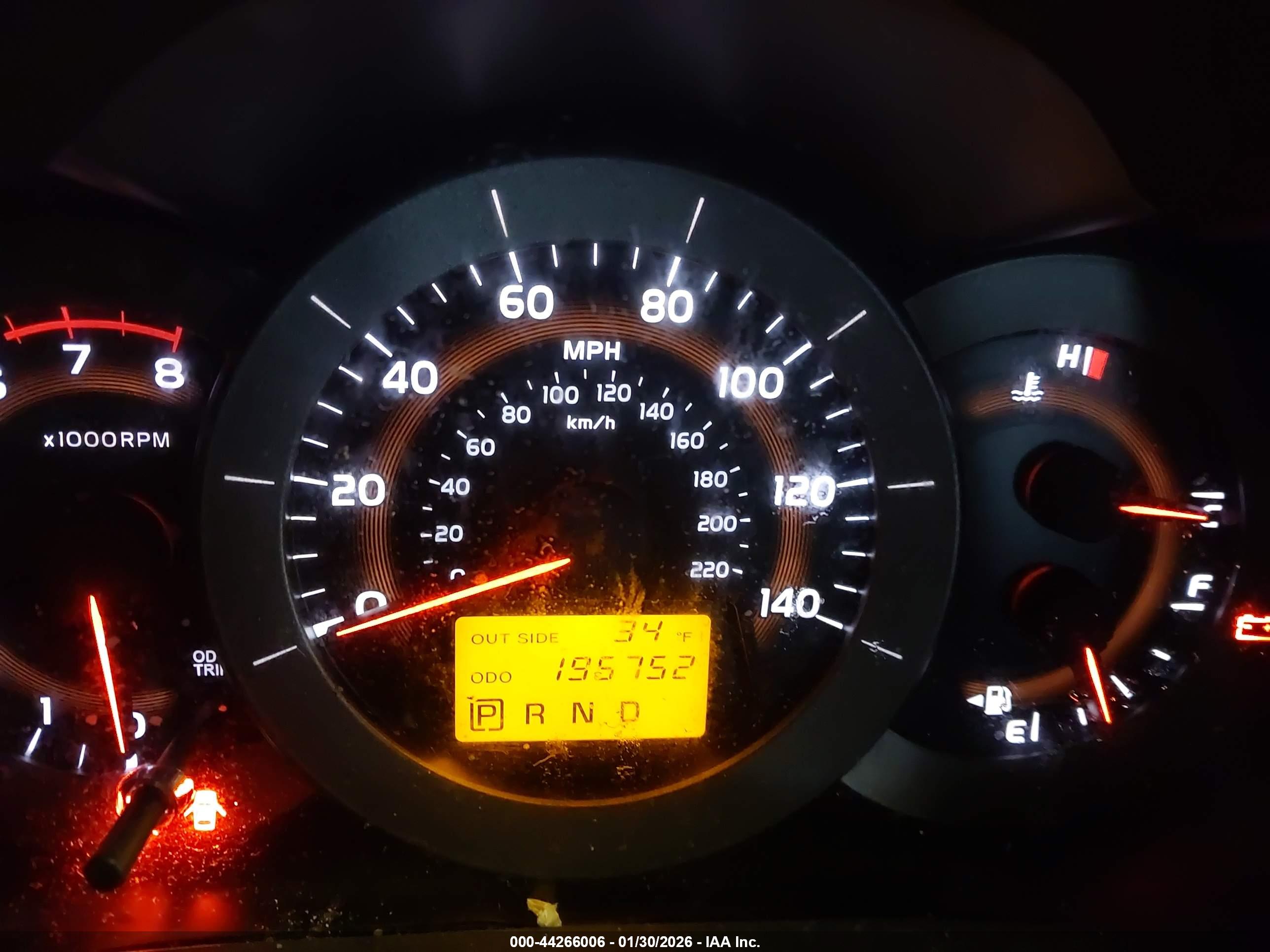 TOYOTA RAV4 image 7