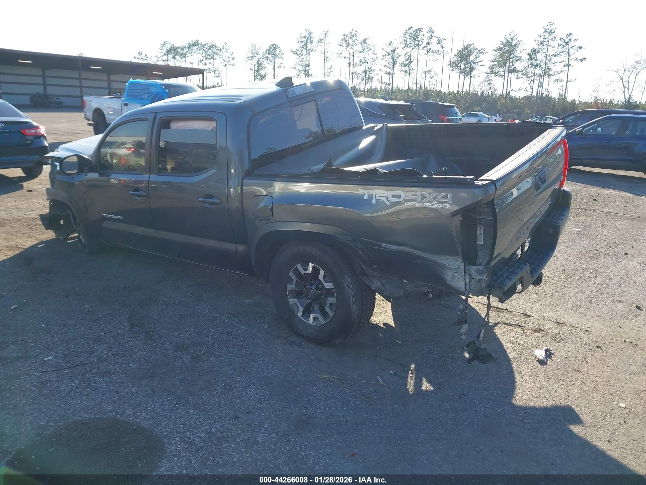 TOYOTA TACOMA image 3
