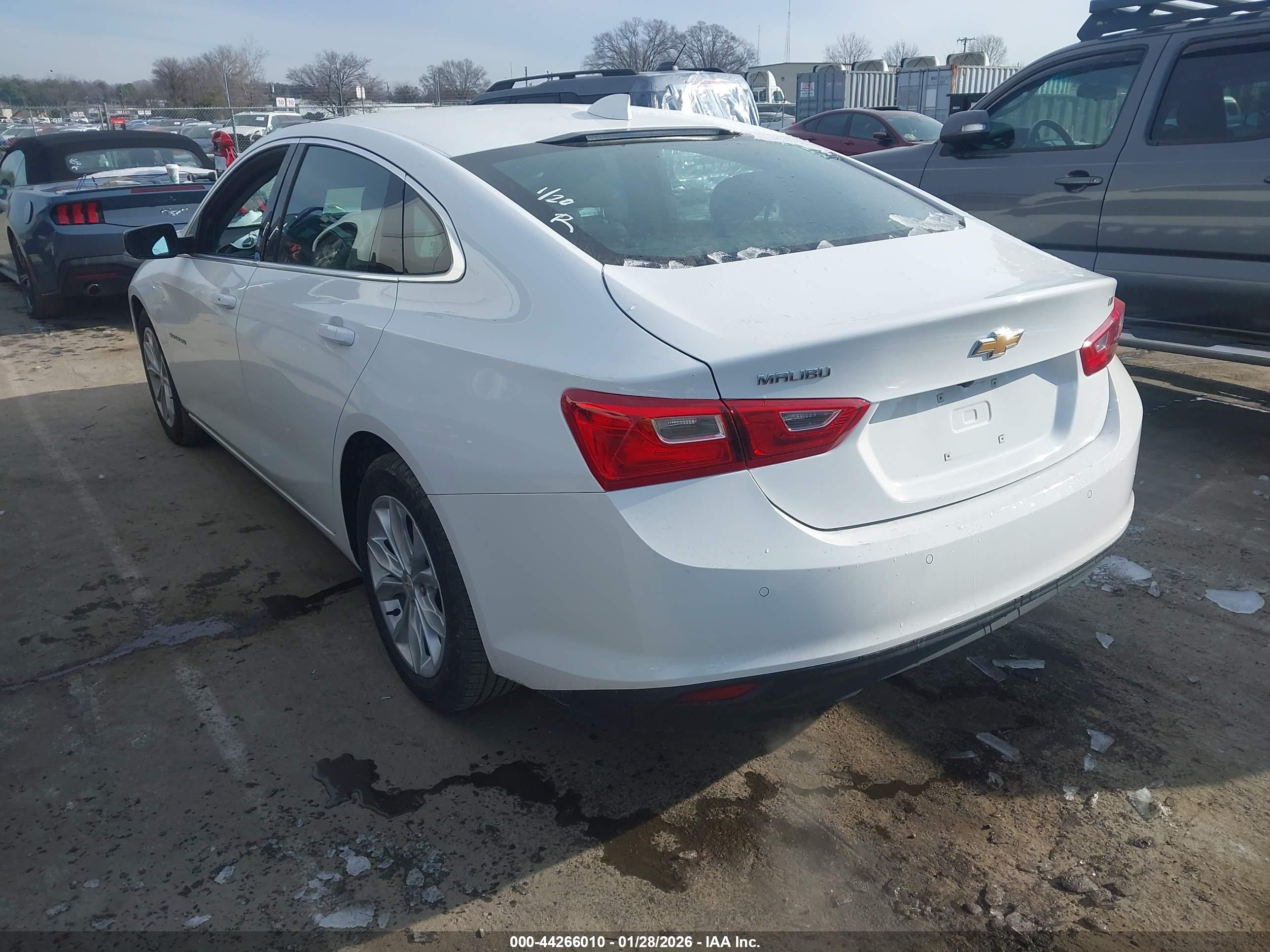 CHEVROLET MALIBU image 3