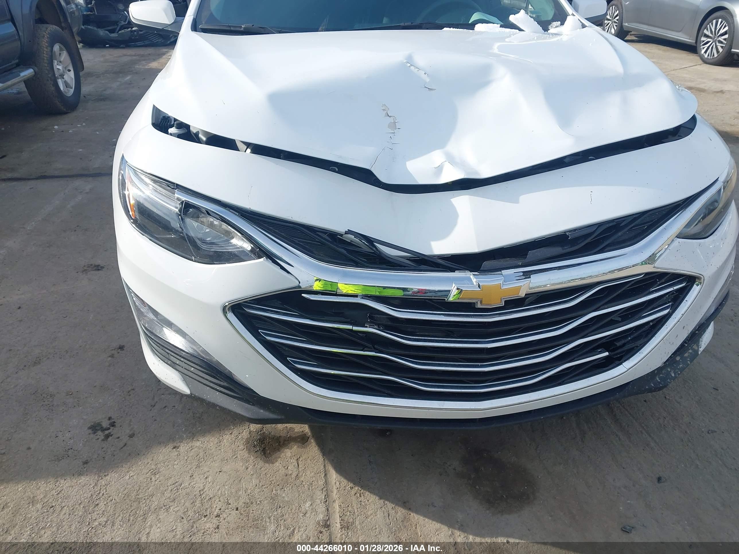 CHEVROLET MALIBU image 6