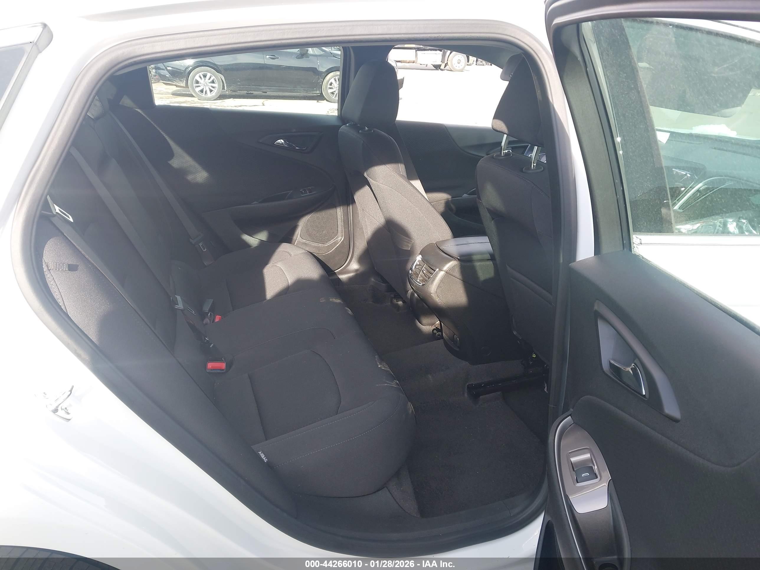 CHEVROLET MALIBU image 8