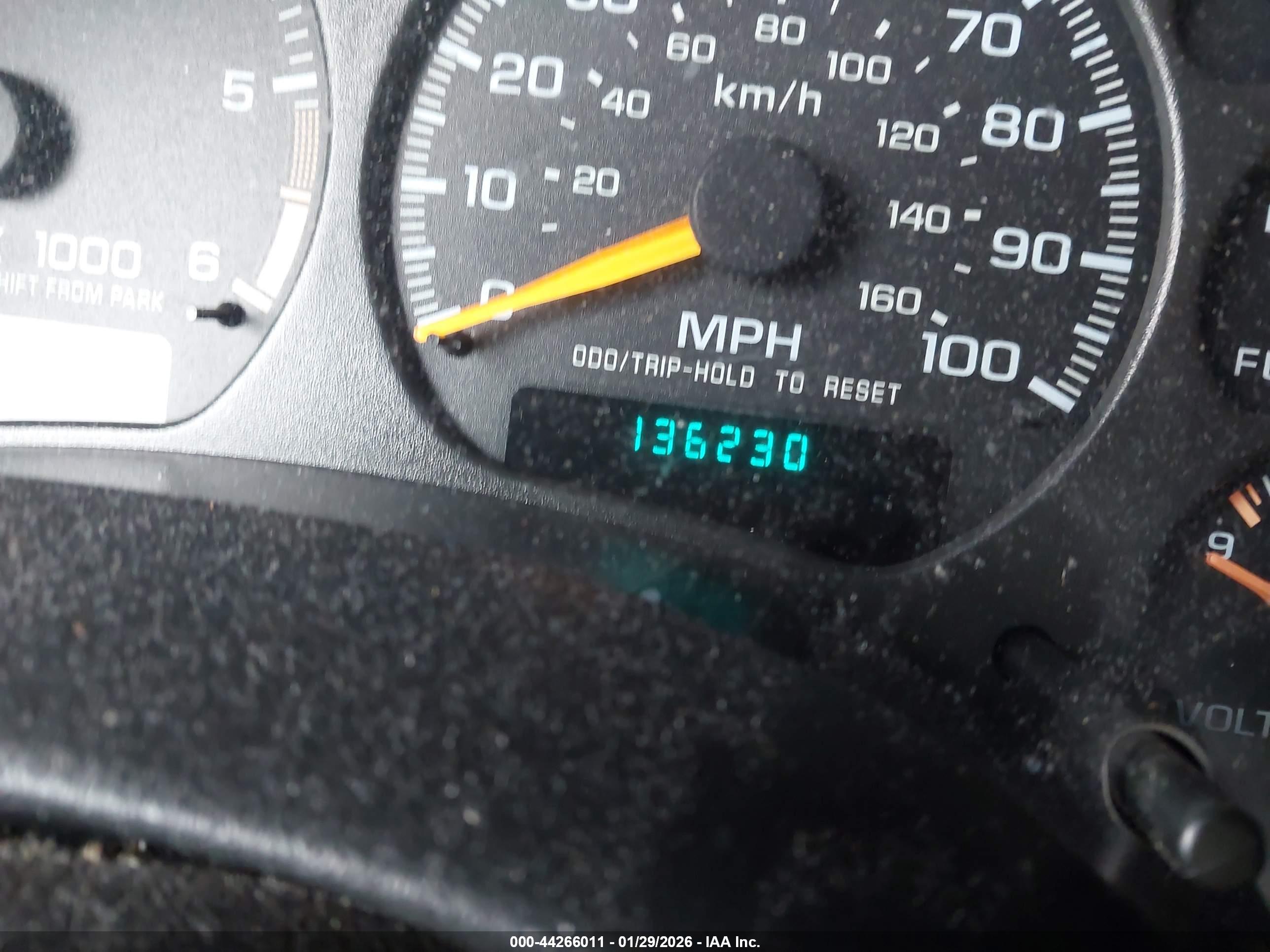 CHEVROLET BLAZER image 7