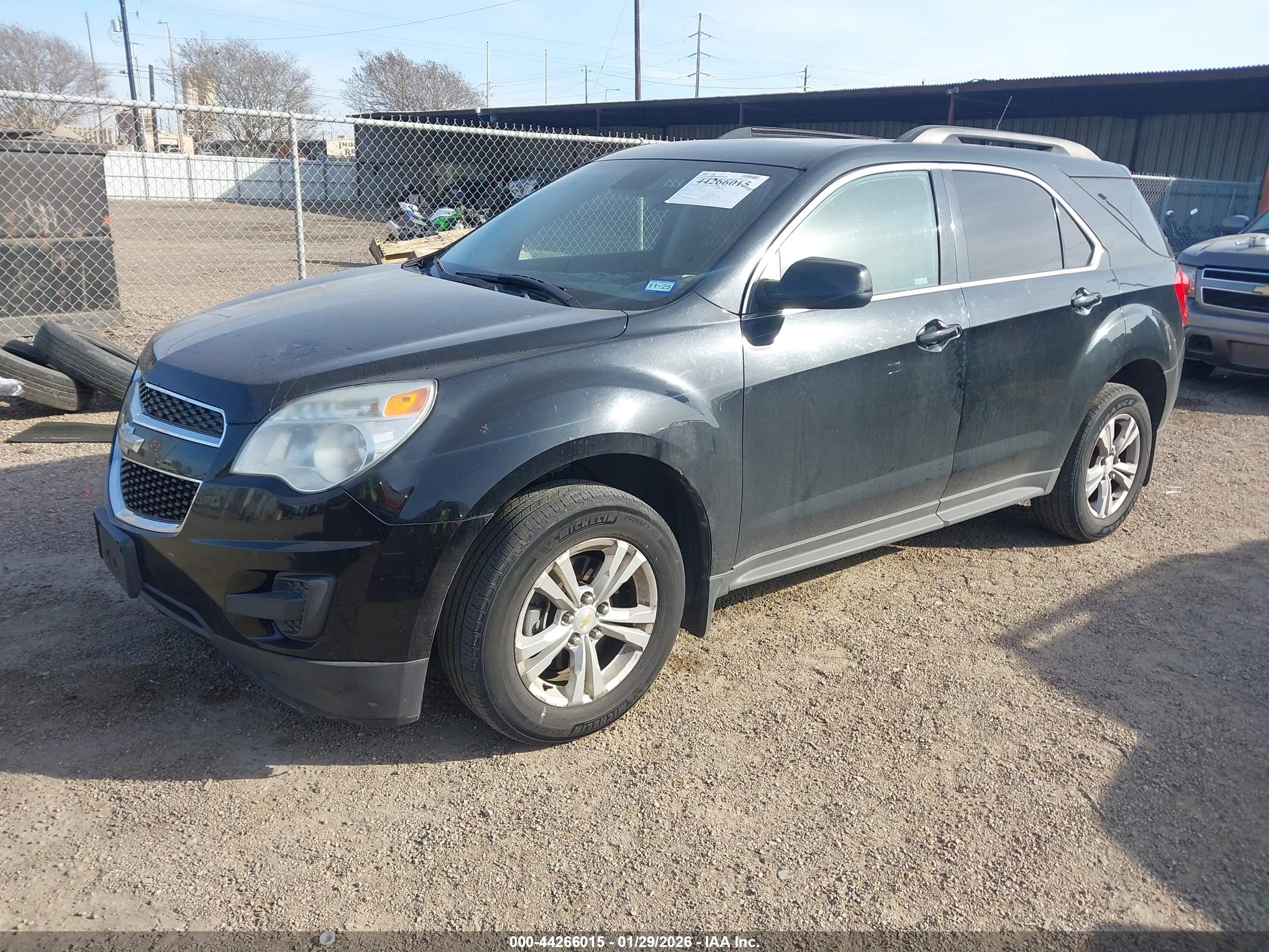 CHEVROLET EQUINOX image 2