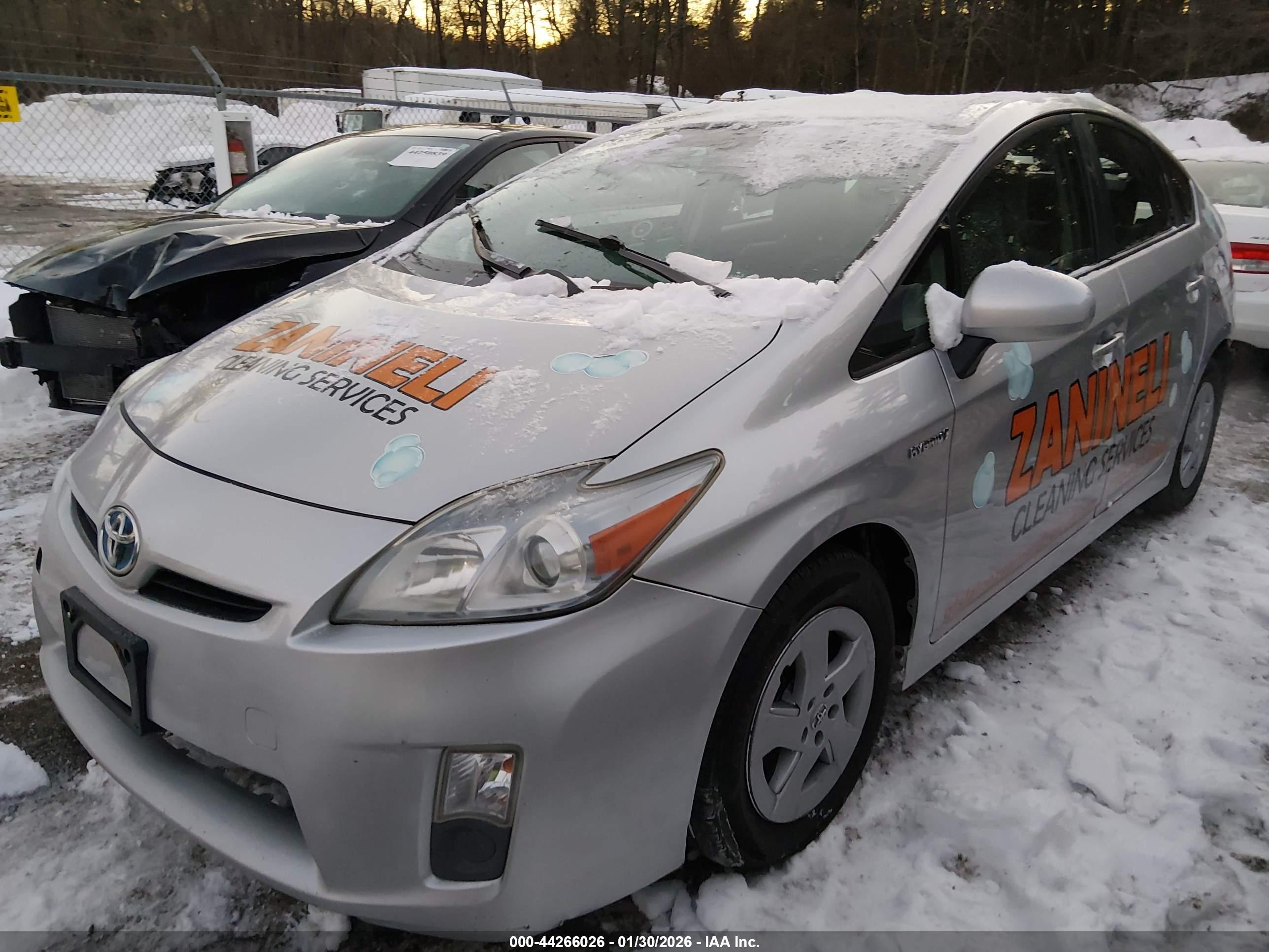 TOYOTA PRIUS image 2